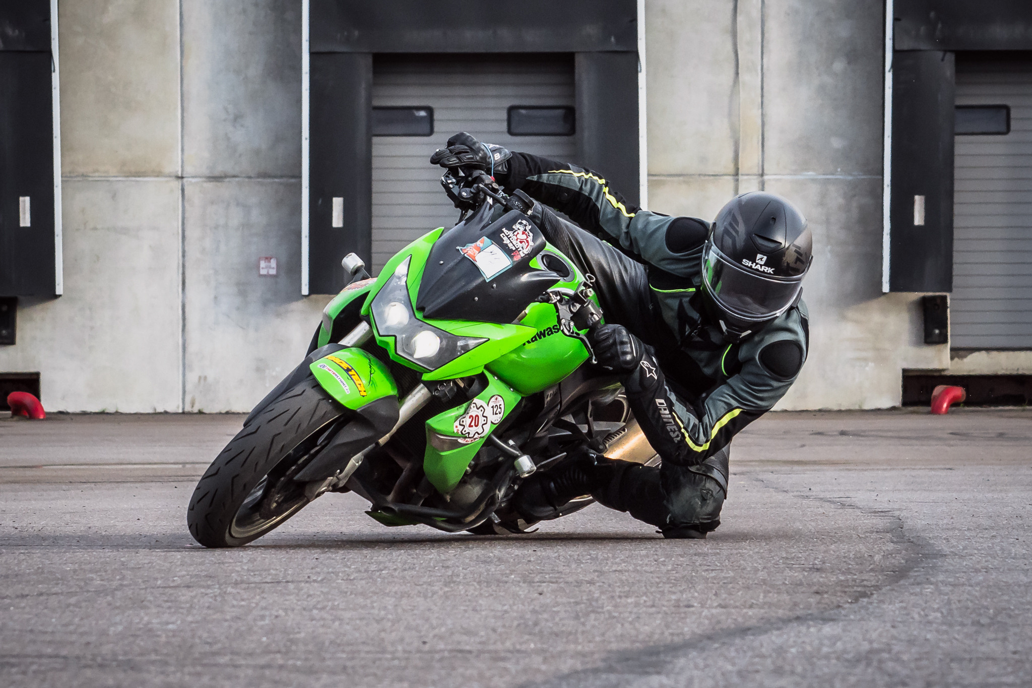 Контакты. Мотофотограф в Санкт-Петербурге Мария Скурская