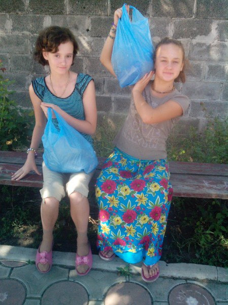 22 августа около 50 донецких детей получили гуманитарную помощь. Пища для Жизни