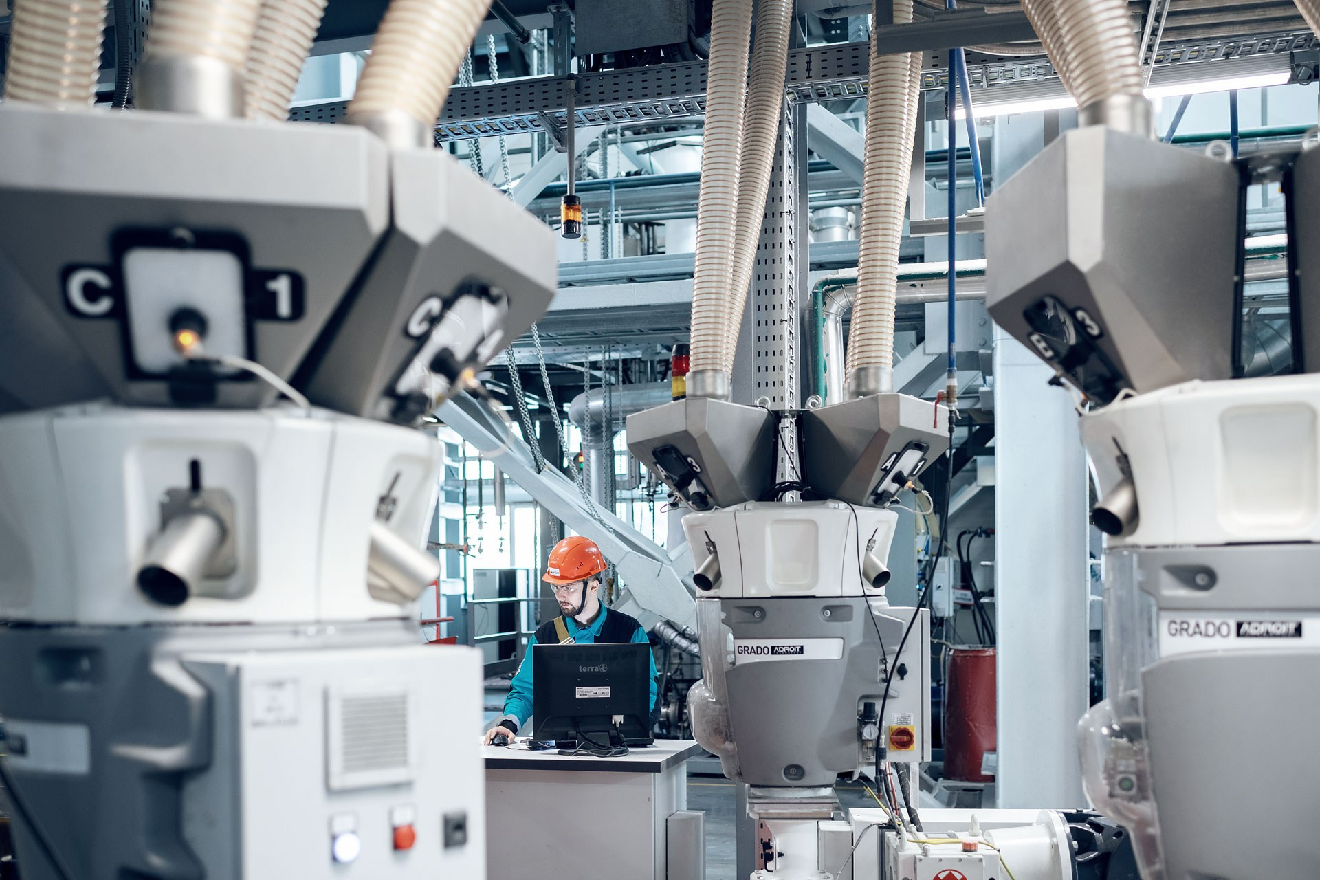 Сибур. Промышленный фотограф Сергей Татарских