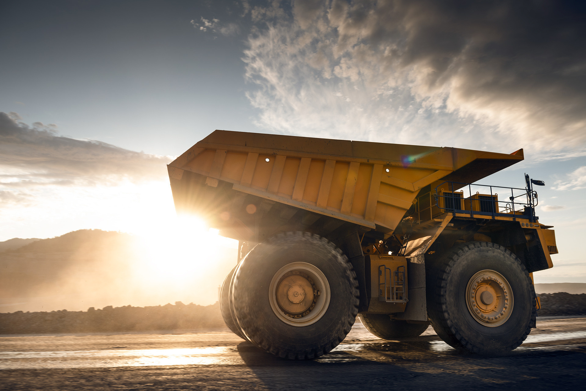 Emco. Промышленный фотограф Сергей Татарских