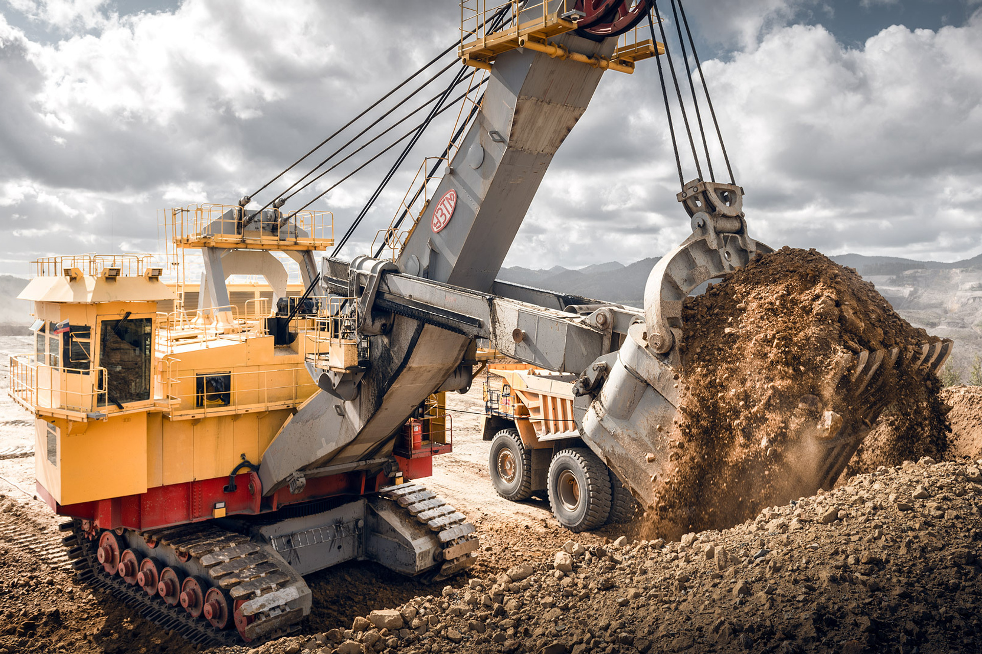 Emco. Промышленный фотограф Сергей Татарских