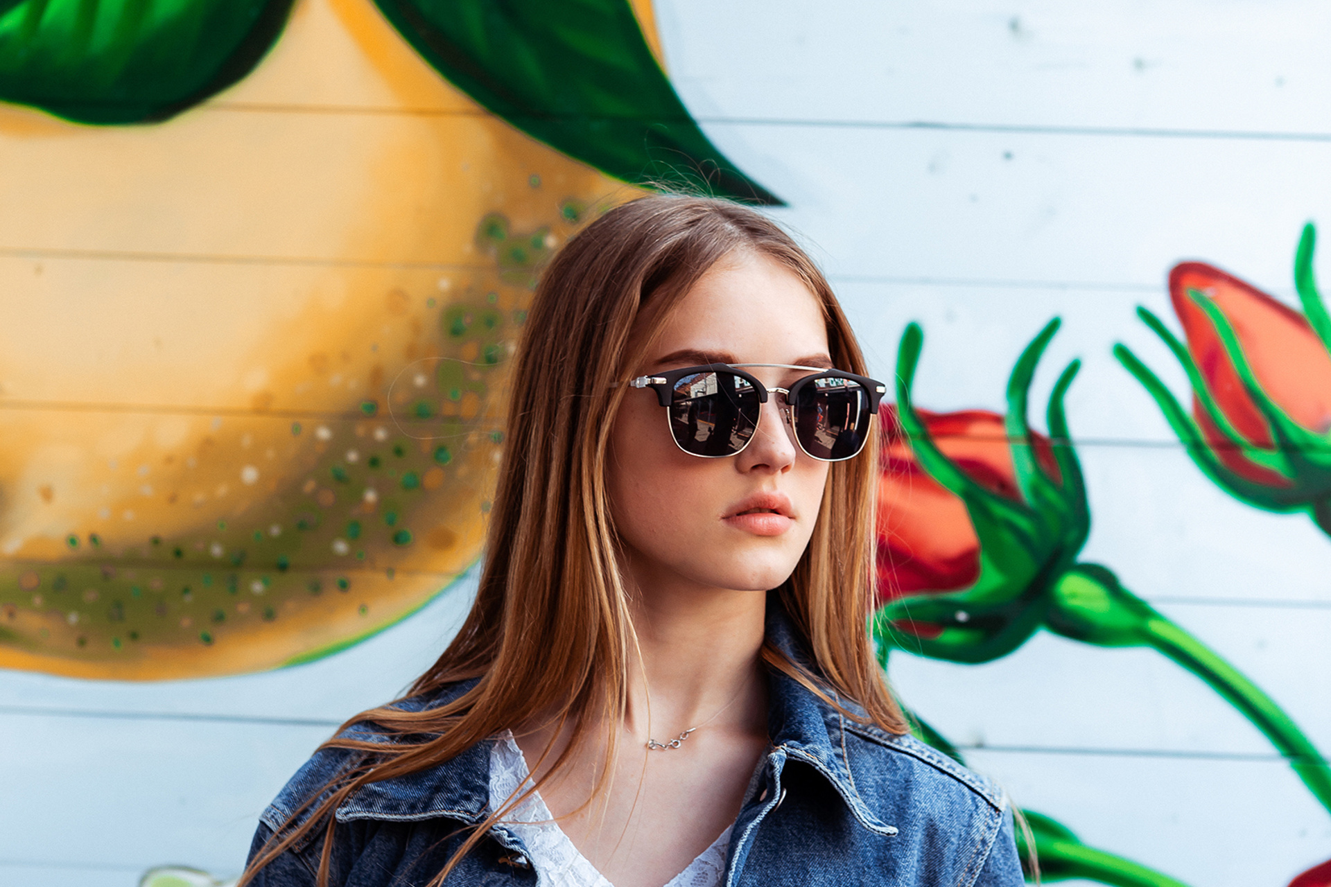 Прогулка по улочкам города с Ариной