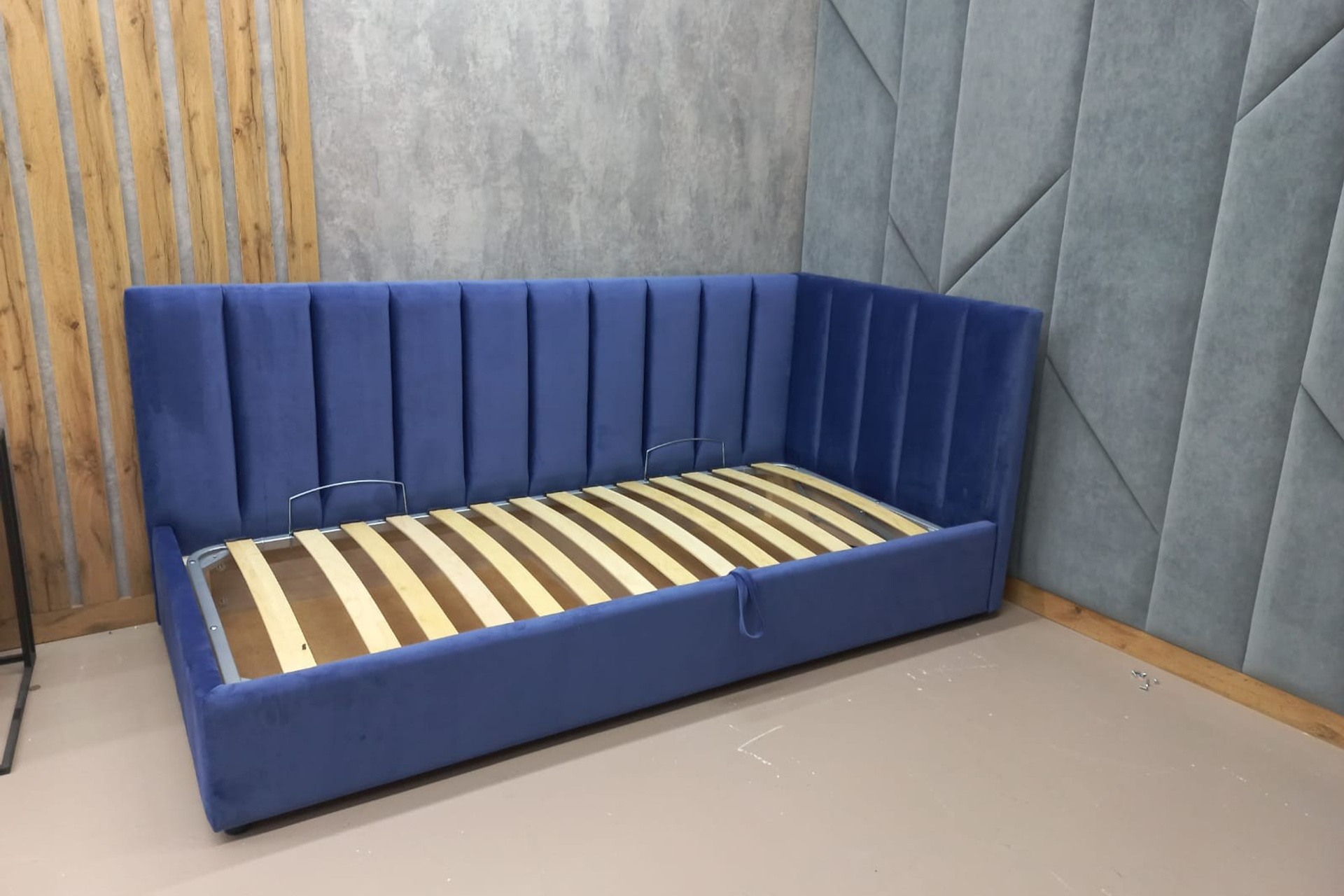 Скандинавия Кидс с защитным бортиком от 36 000. Филком мебель г. Томск. Изготовление мягкой мебели: диваны, кровати, кресла, стеновые панели