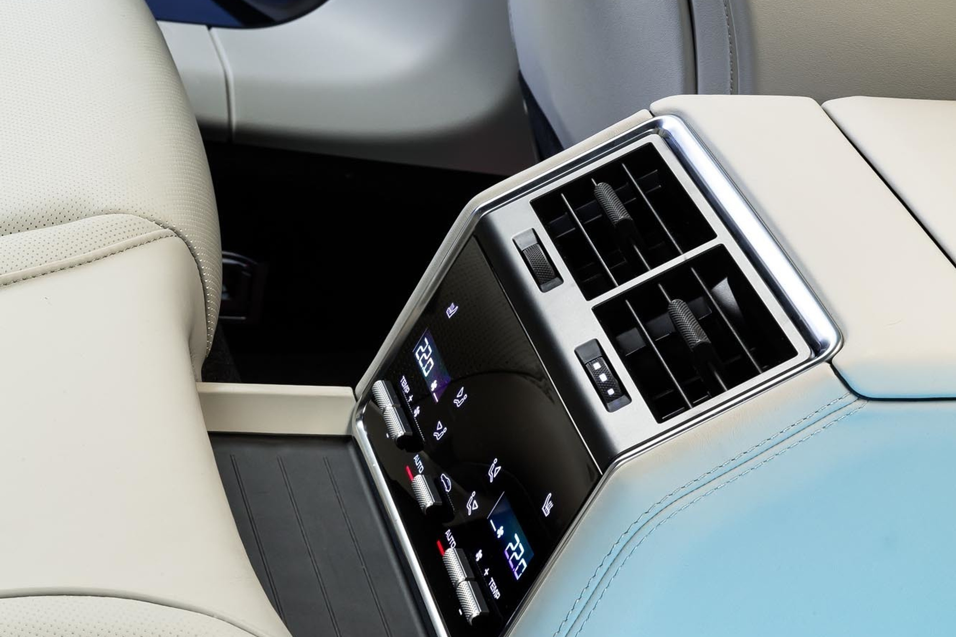 Porsche Panamera 4S. Фотограф Дмитрий Питерский