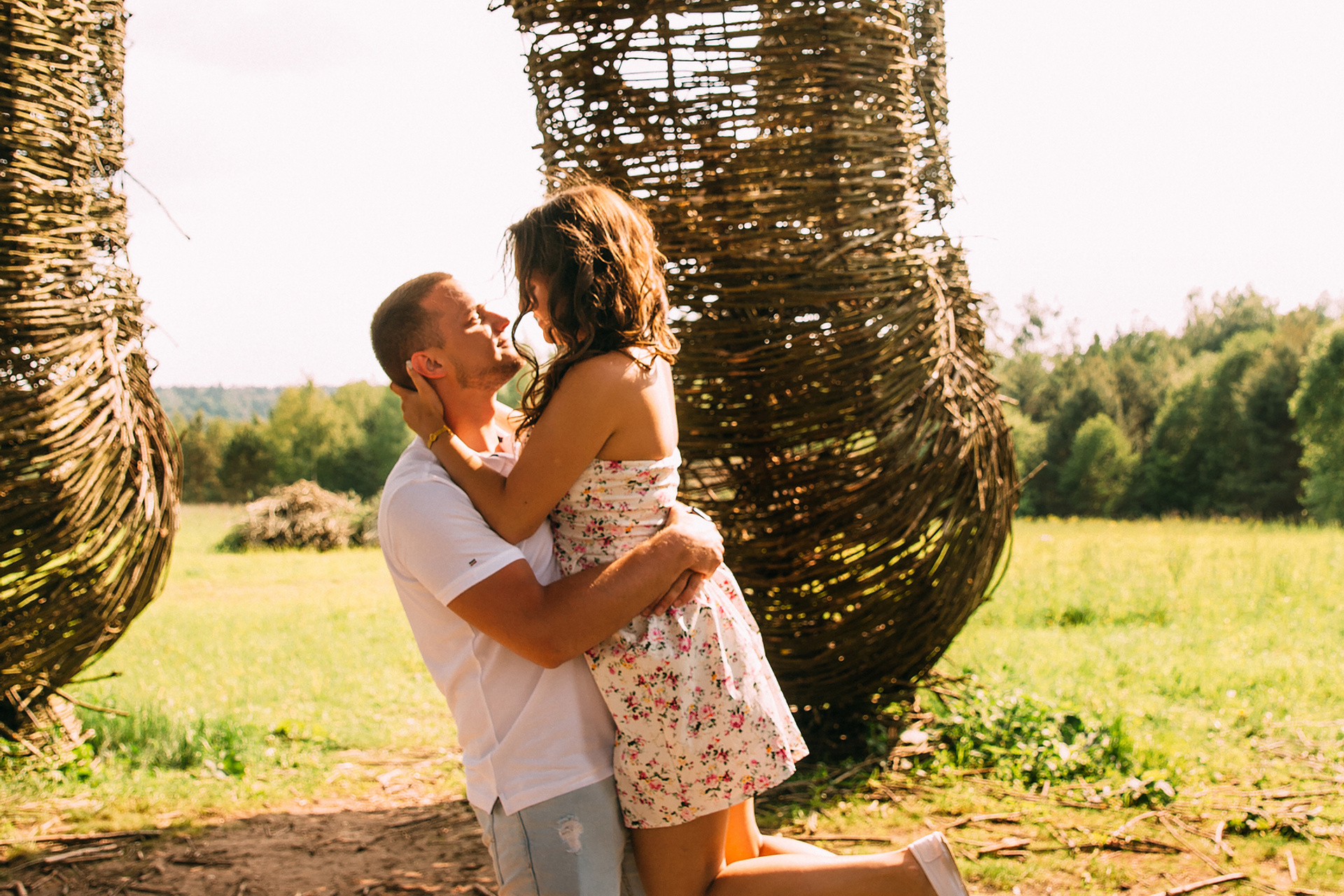 Любовь вокруг нас