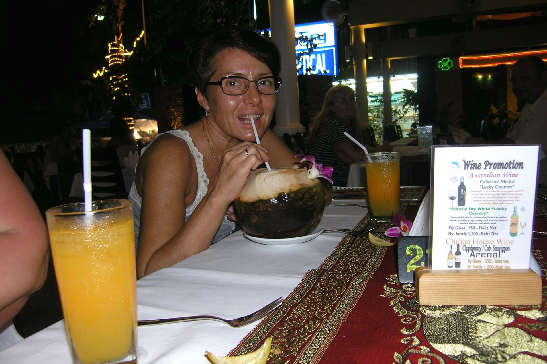 Тайланд 2011 г. Улица, люди, жизнь…