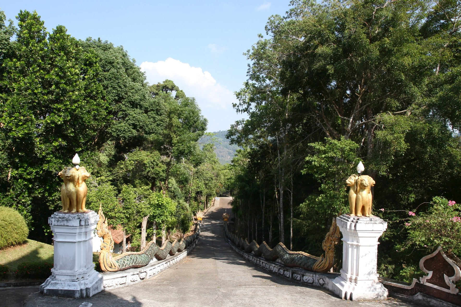 Тайланд 2011 г. Улица, люди, жизнь…