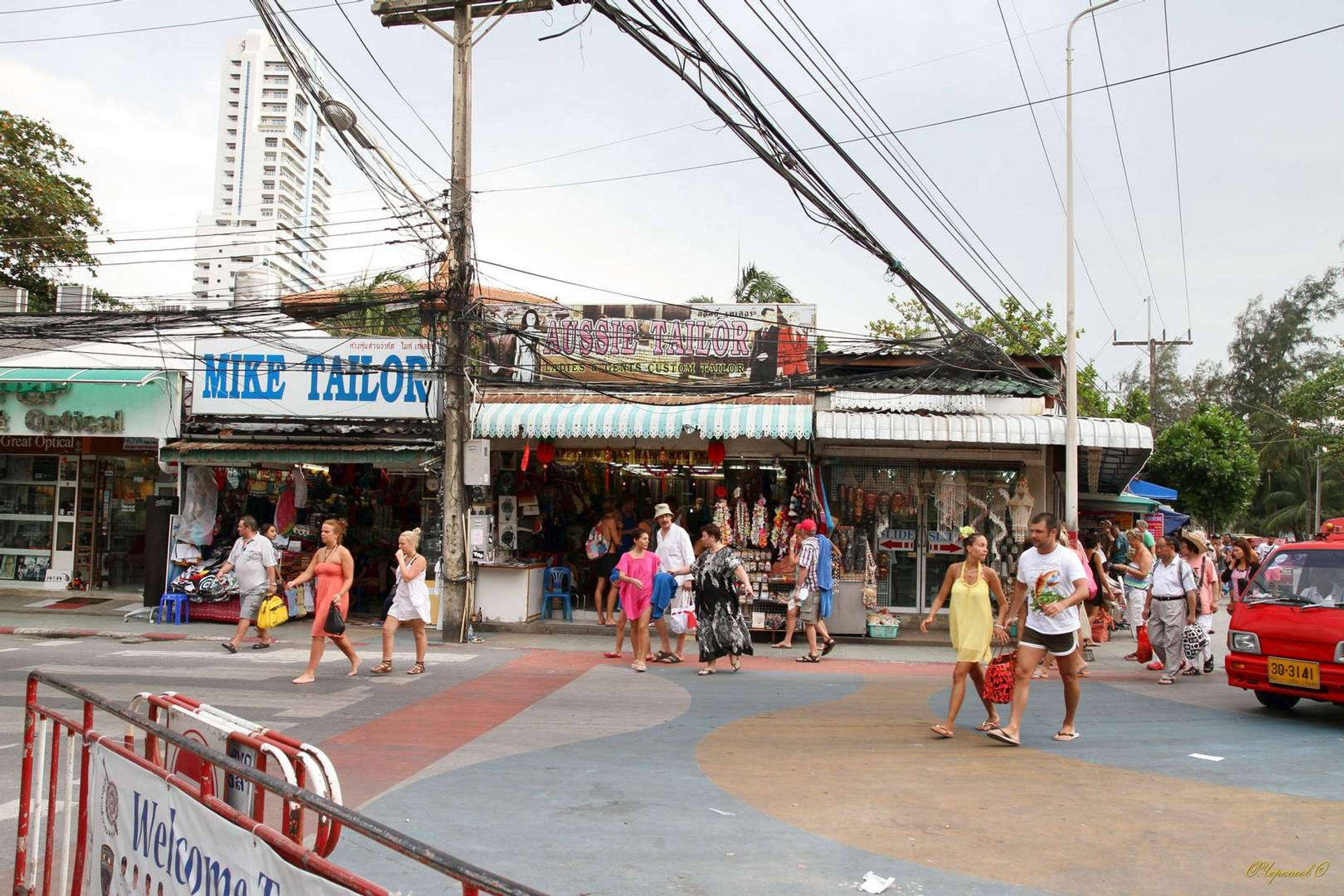 Тайланд 2011 г. Улица, люди, жизнь…