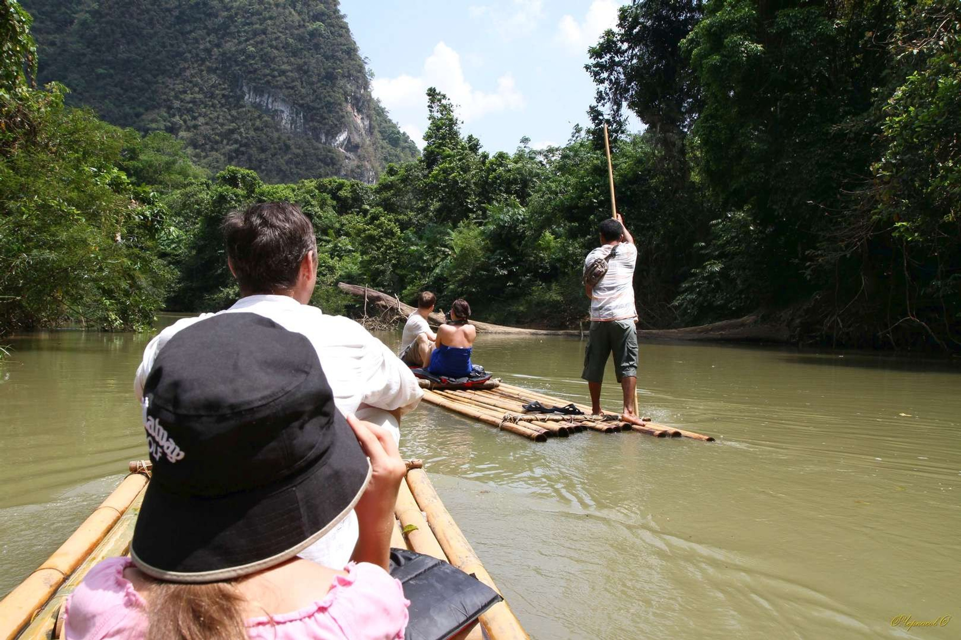 Тайланд 2011 г. Улица, люди, жизнь…
