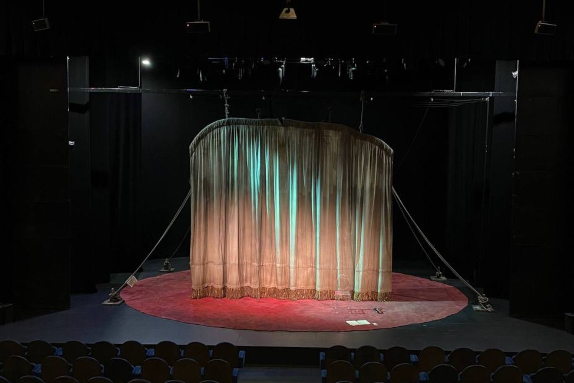 История занавеса. Превращаем идею в технологию