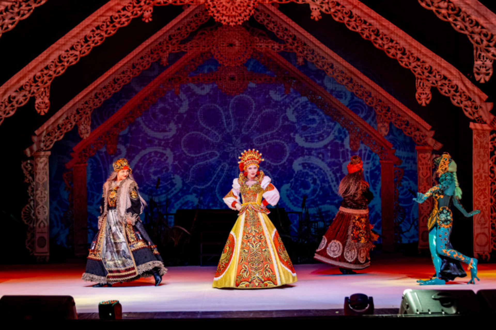 «Летучий корабль» Нижегородский ТЮЗ. История занавеса. Превращаем идею в технологию