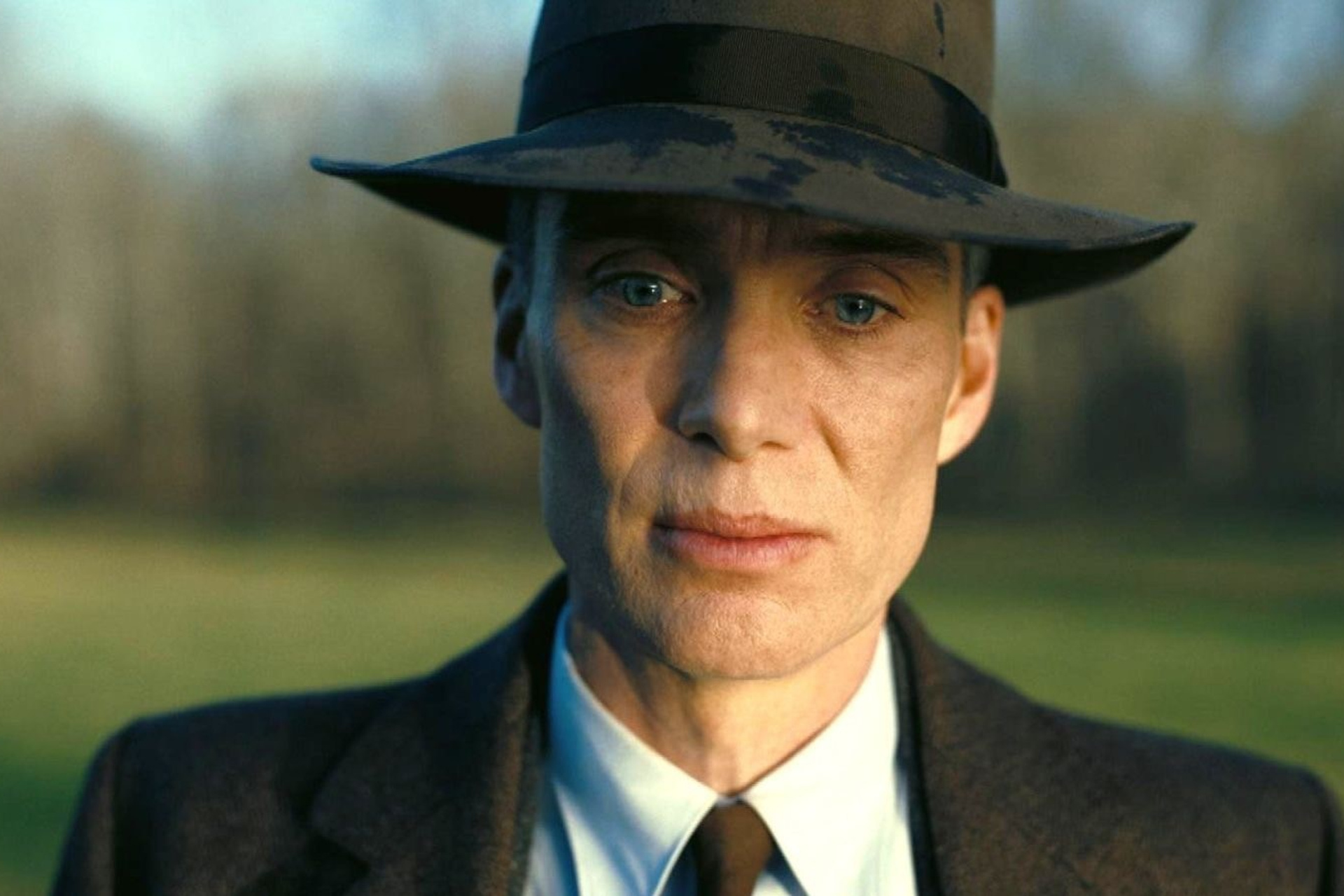 ARTICLES. ANNA — PHOTOGRAPHER