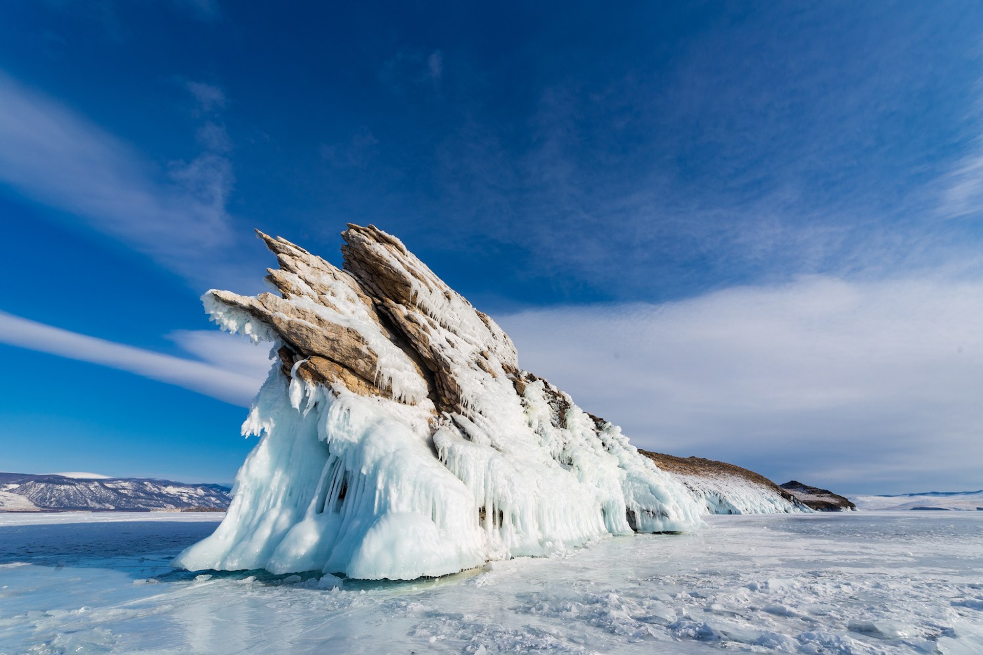 Зимний Байкал