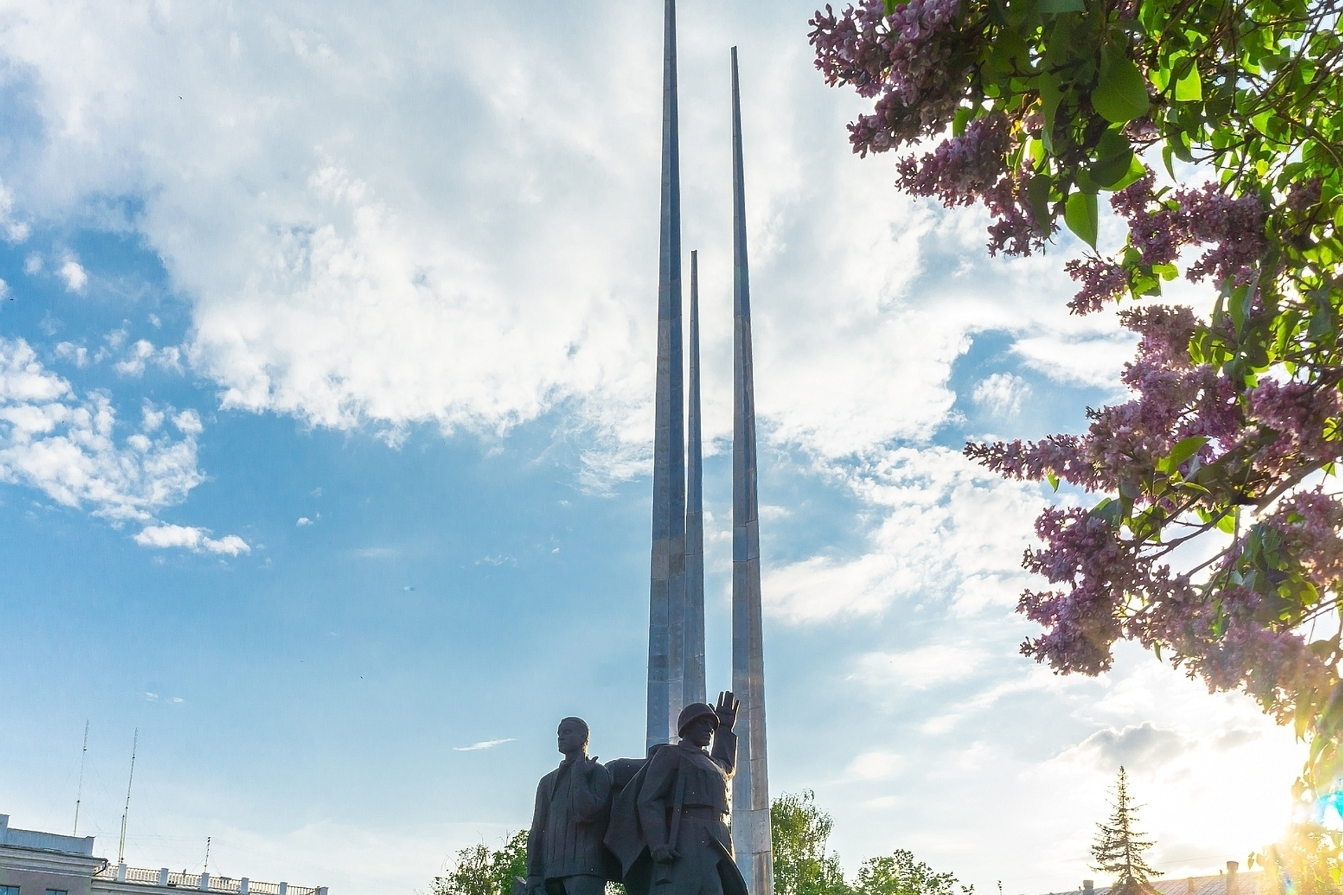 Мемориал «Три Штыка» на «Площади Победы» в г. Тула