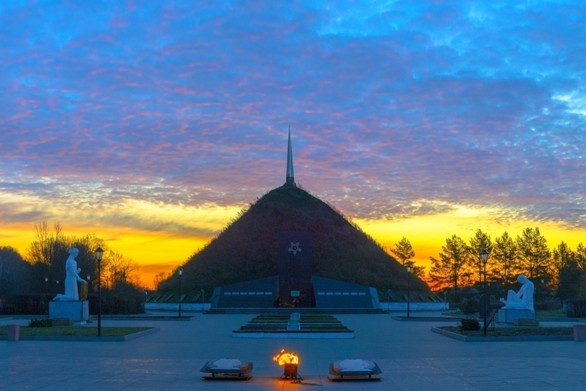 Курган Славы Героям Великой Отечественной Войны.