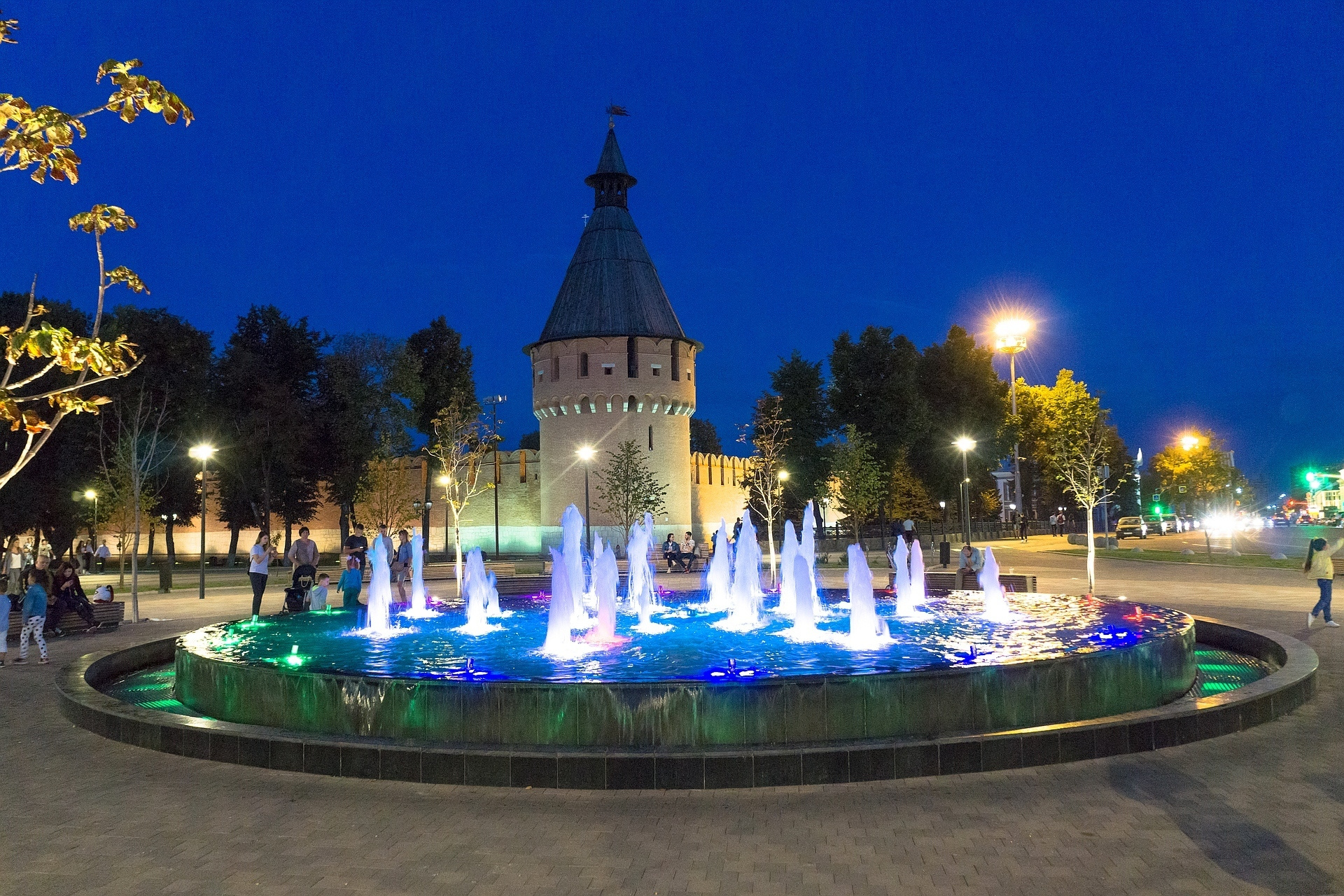 Фонтан на Крестовоздвиженской площади Тулы