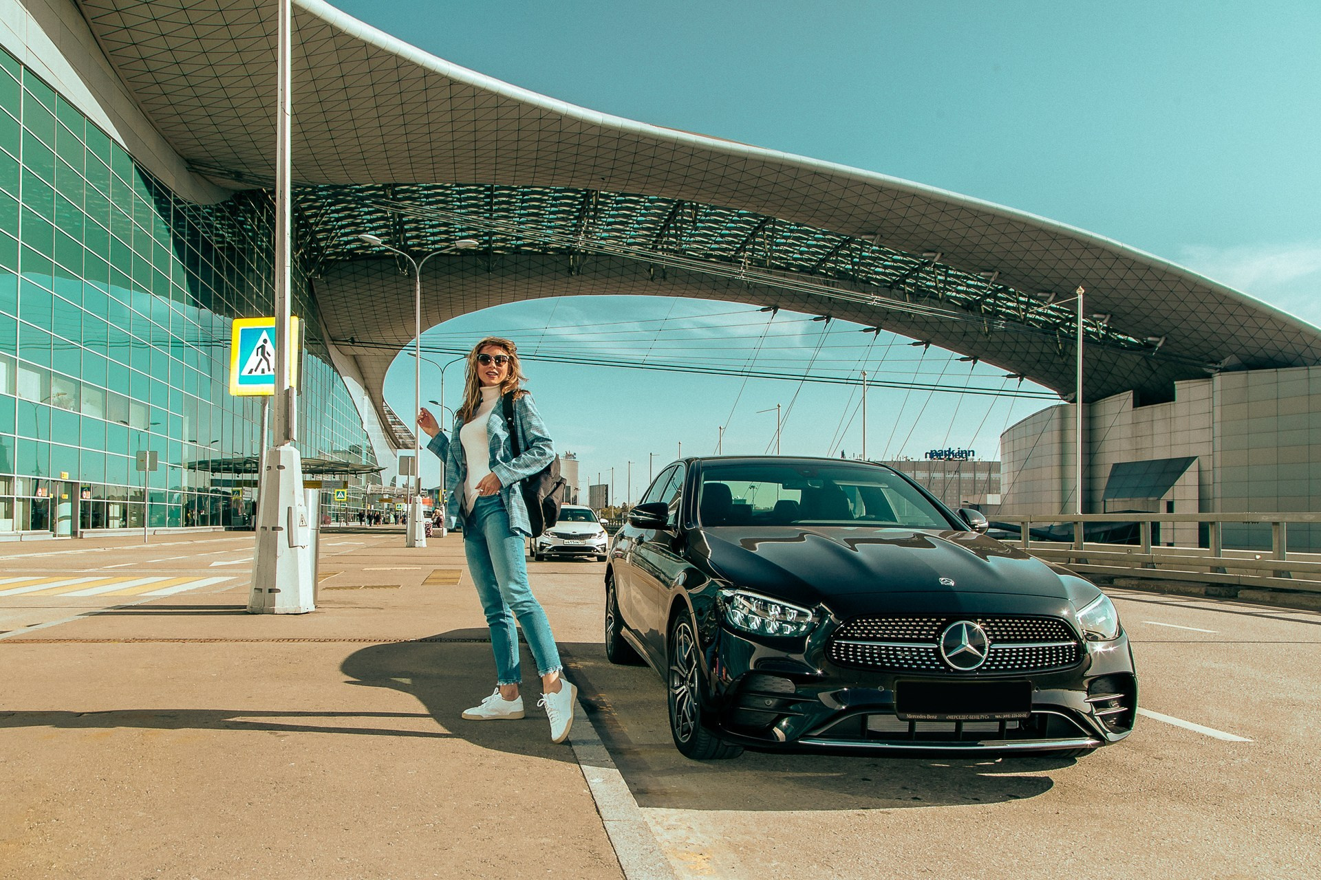 Рекламная съемка для компании проката автомобилей.