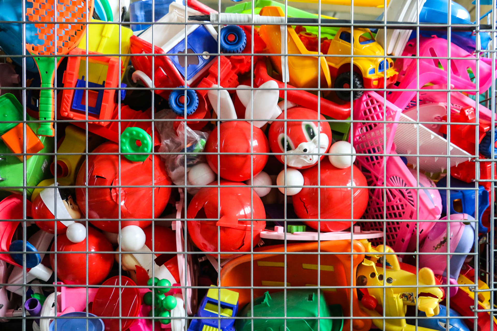 поиграл-сломал-в утиль!