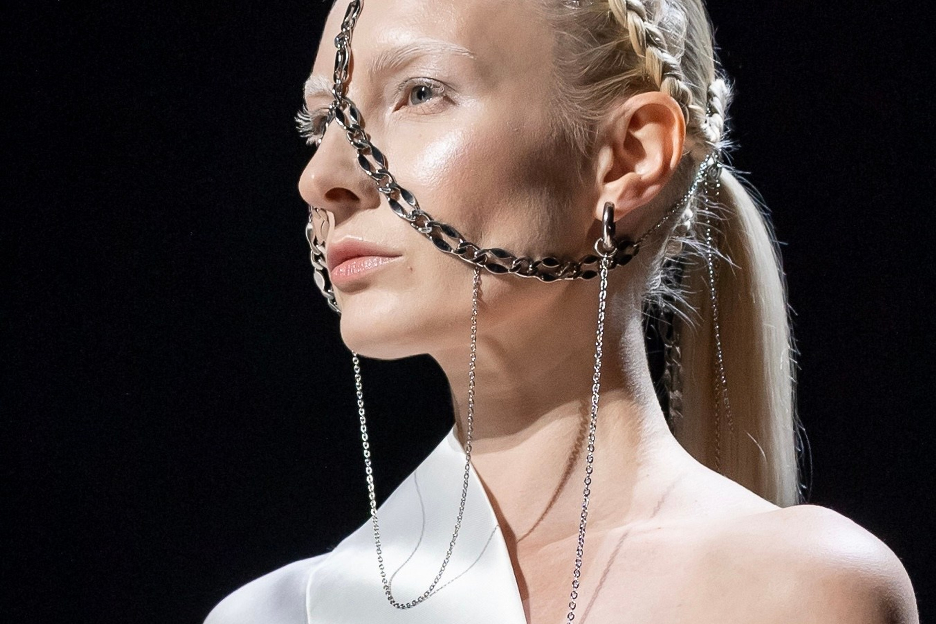 Фото с показа Darya Kipriyanova MFW 16.03.2025