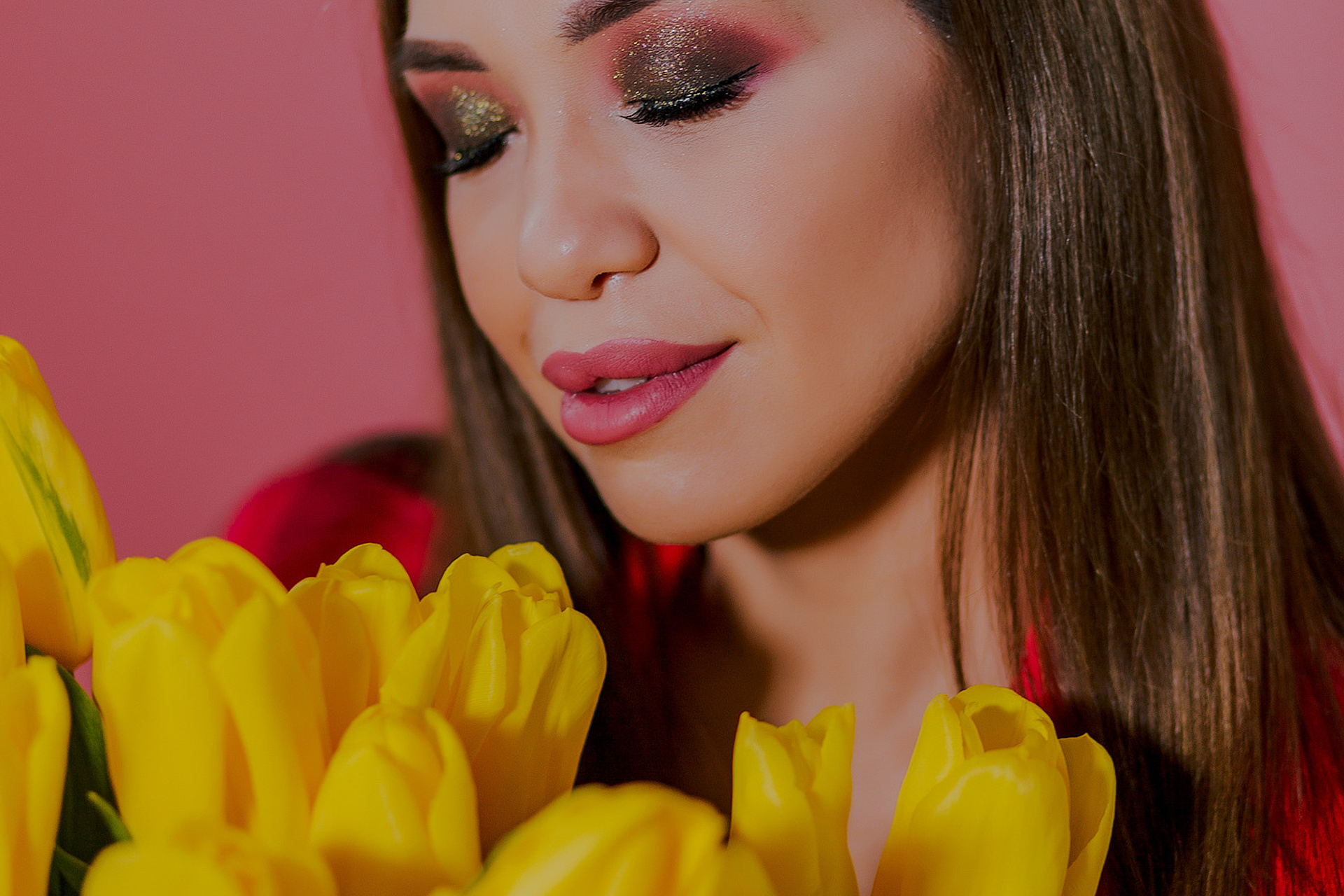 Весенняя фотосессия в студии. Крис.