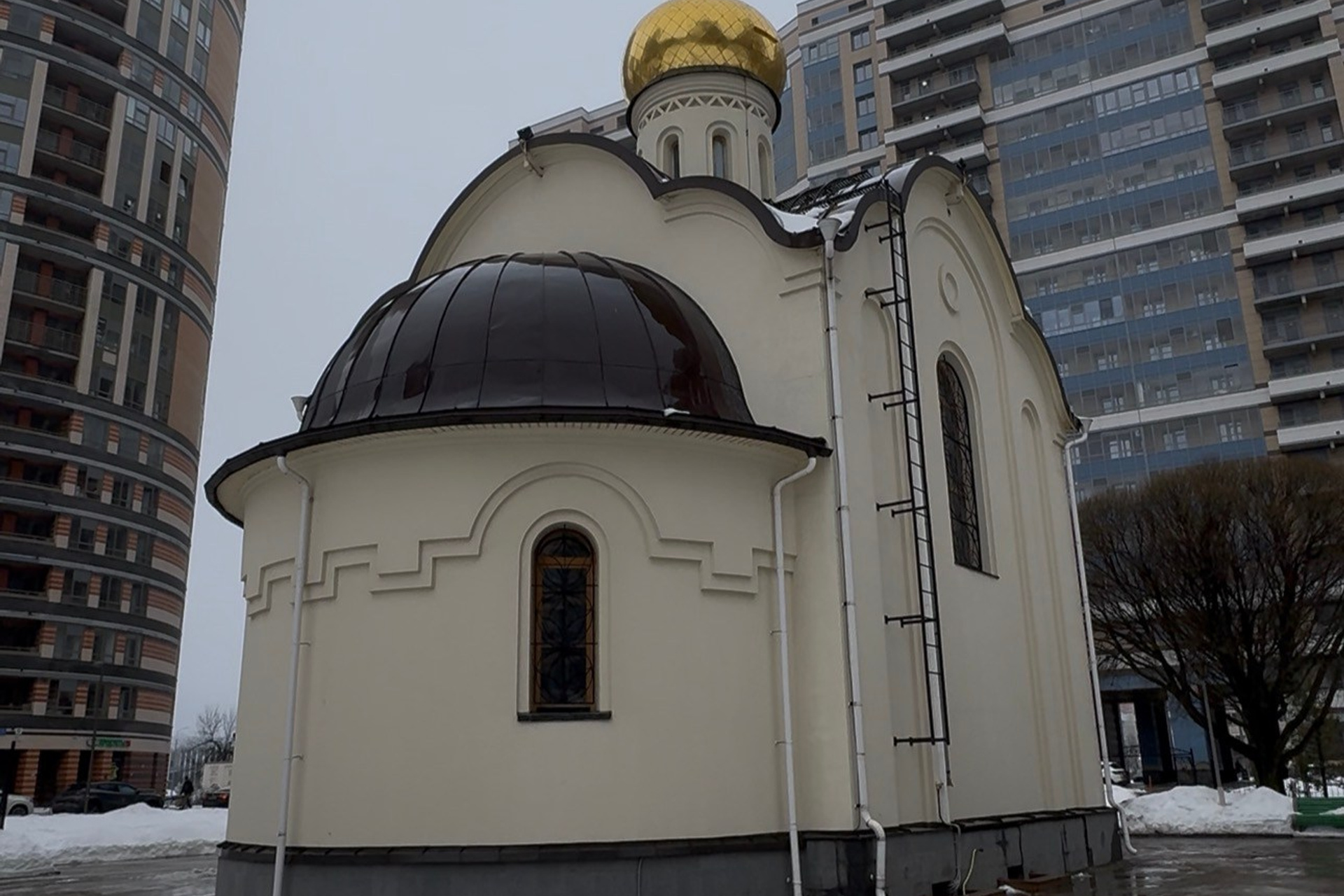 Храм свт. Николая у «Дуэли Пушкина»