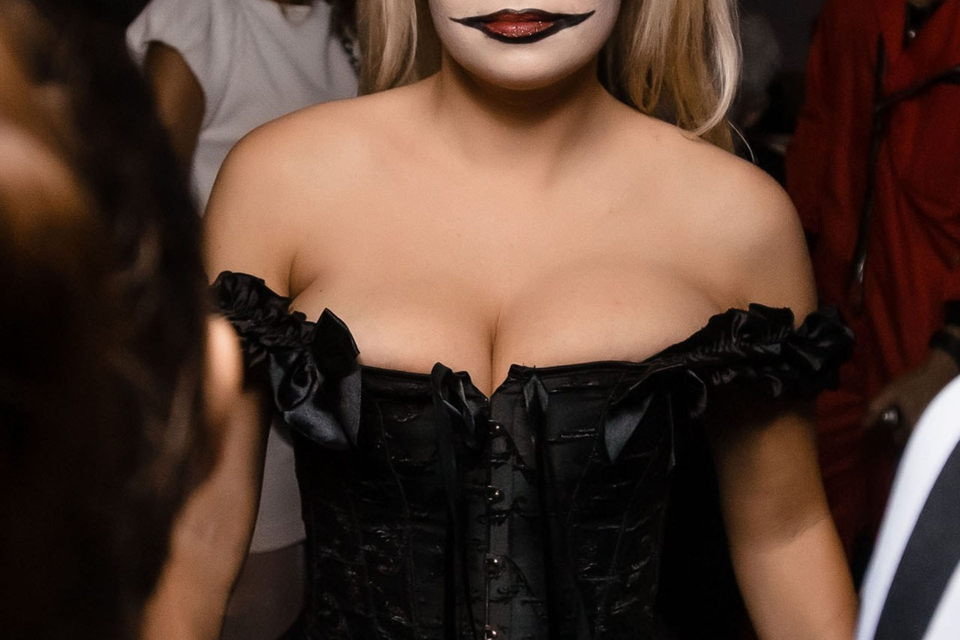 Oscar Halloween — костюмированная вечеринка
