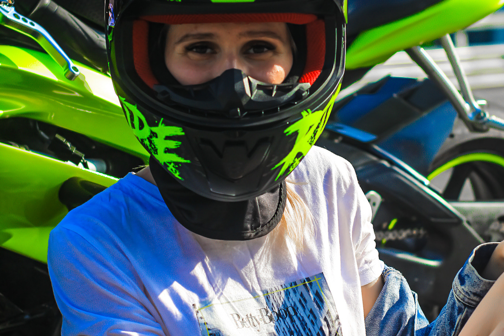 LIZA MOTOGIRL. Фотограф в Крыму Григорий