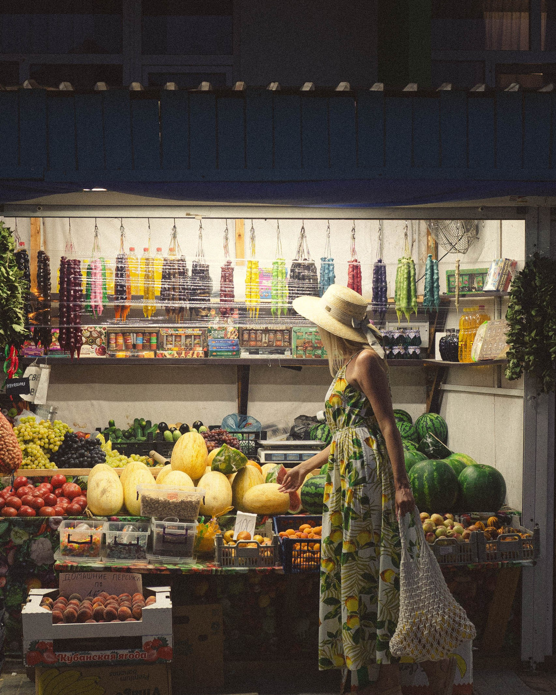 вечерняя прогулка у&nbsp;моря