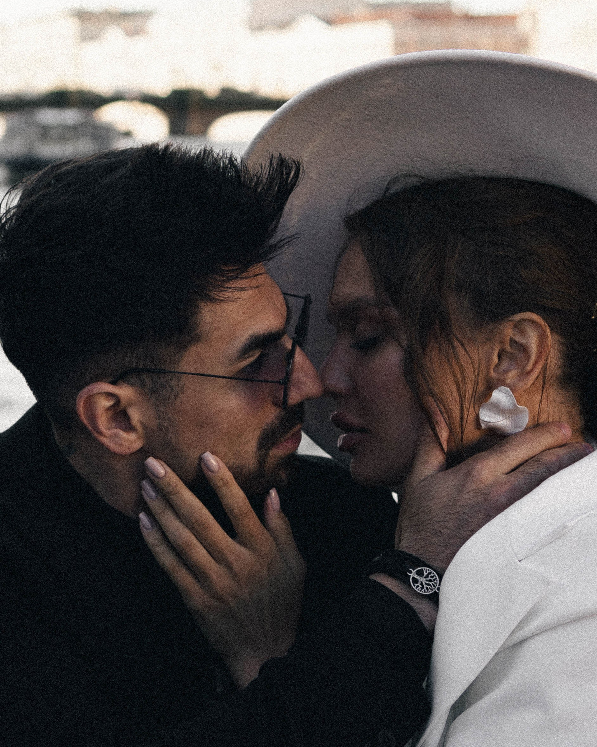 СВАДЕНБНАЯ СЬЕМКА НА&nbsp;КАТЕРЕ ПО&nbsp;КАНАЛАМ САНКТ-ПЕТЕРБУРГА И&nbsp;В&nbsp;АКВАТОРИИ НЕВЫ