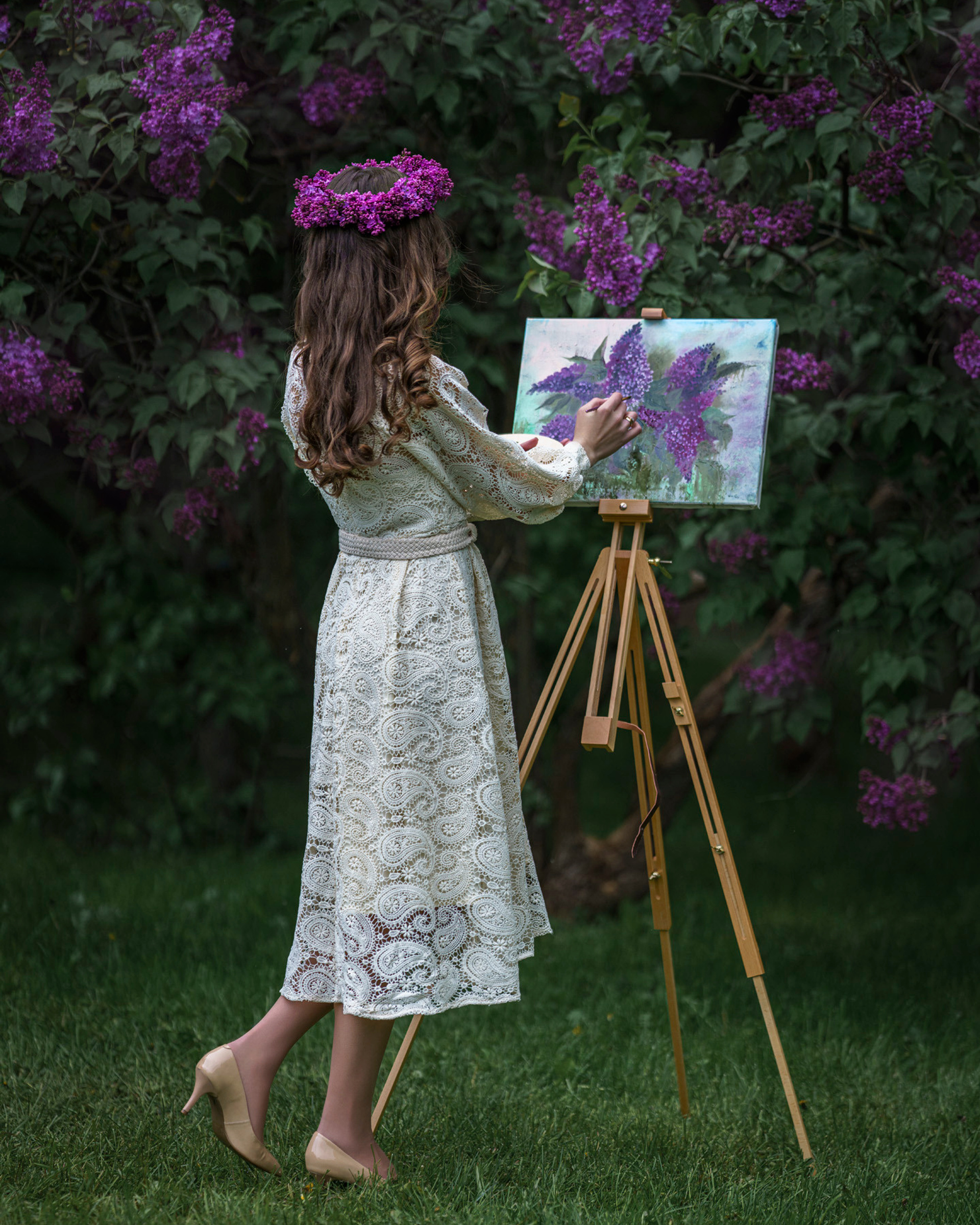 Любава в сирени