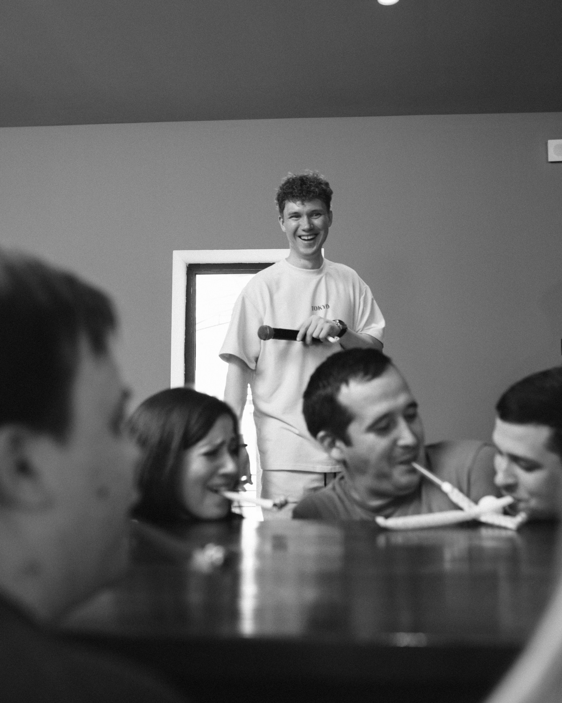 Гендер пати, «Люди говорят»