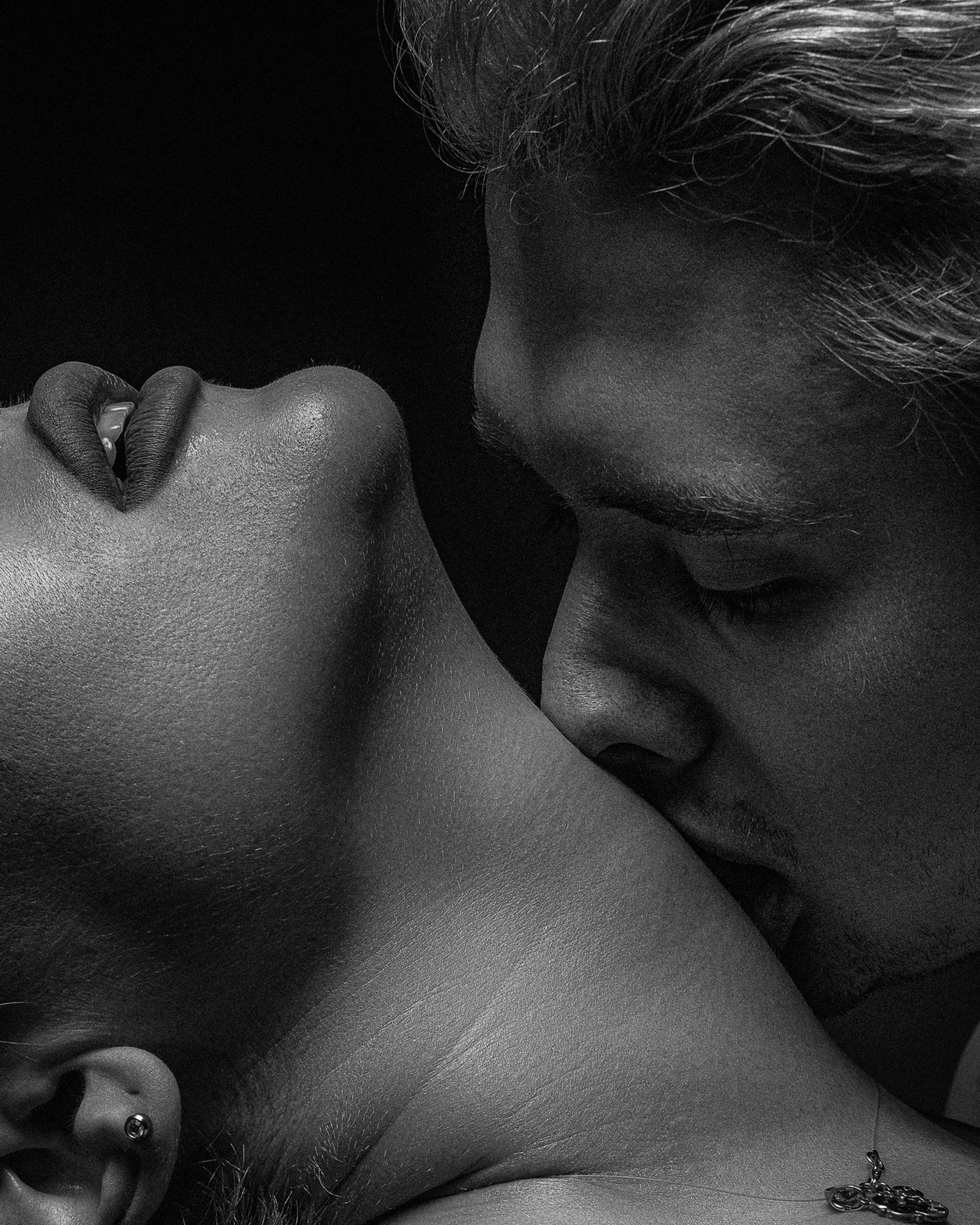 Людмила&nbsp;— «Поцелуй», Авторская фотография · печать · 30×40 · в&nbsp;рамке · 3900 ₽