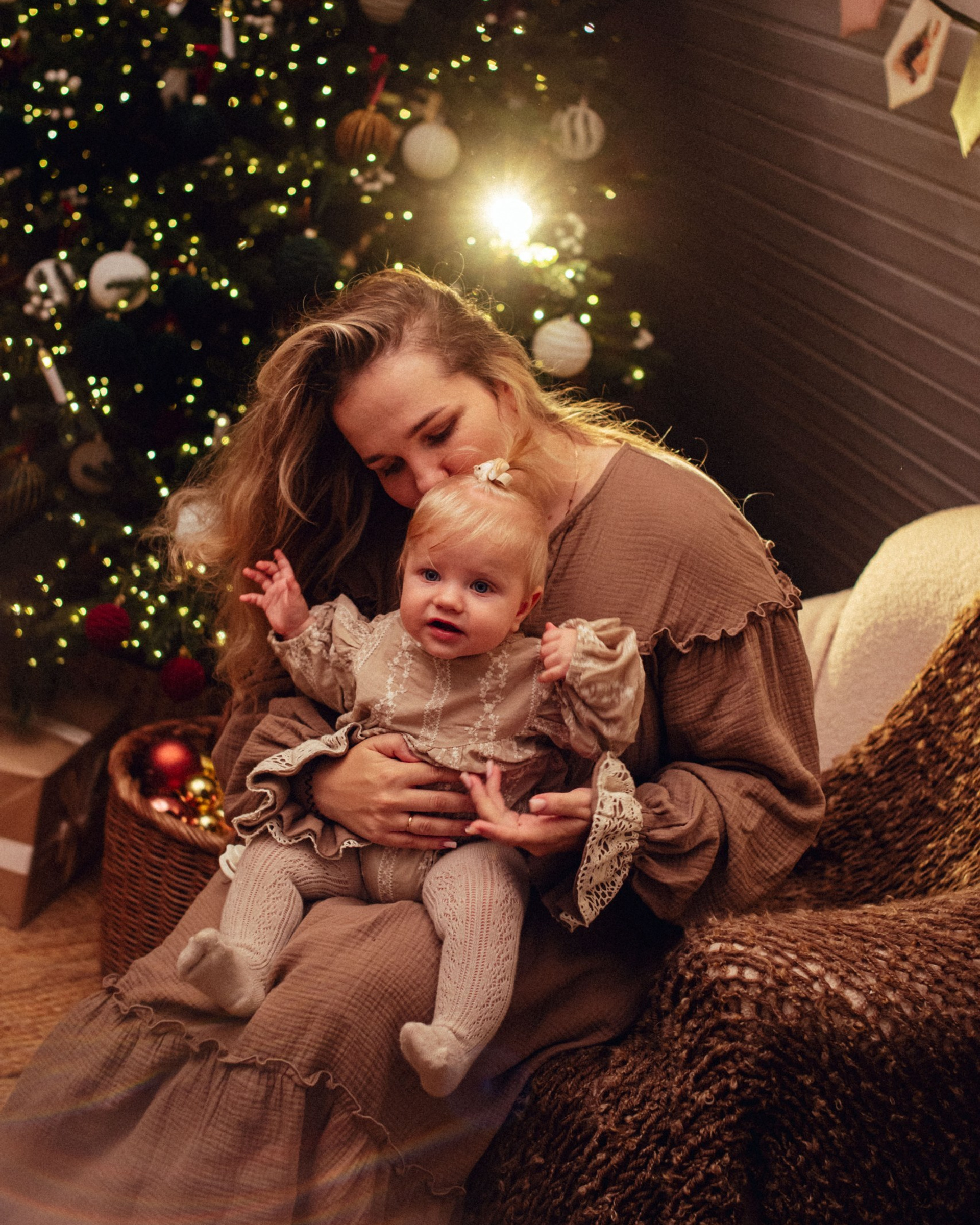 Виктория и Есения