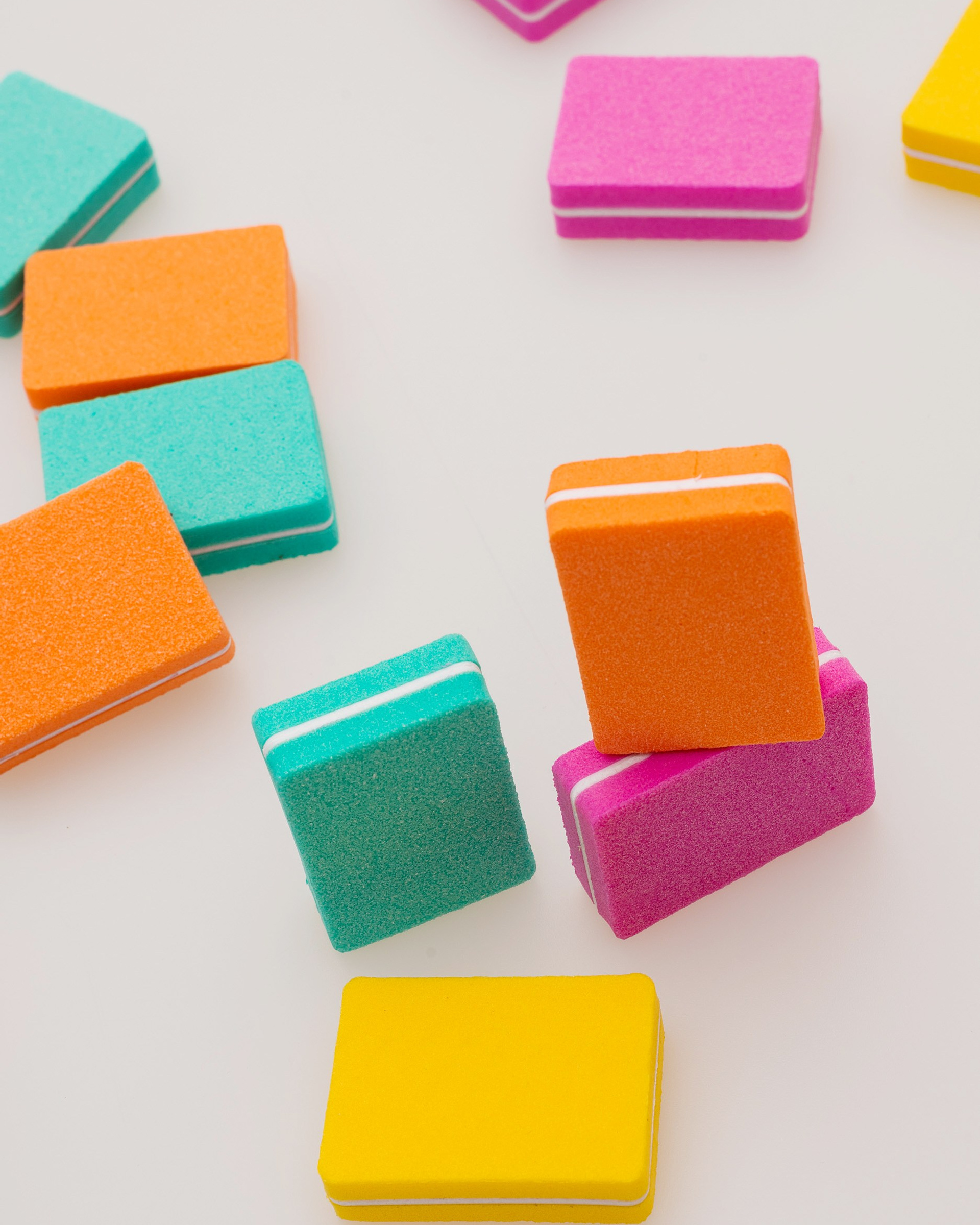 Каталожные съемки на белом/цветном фоне