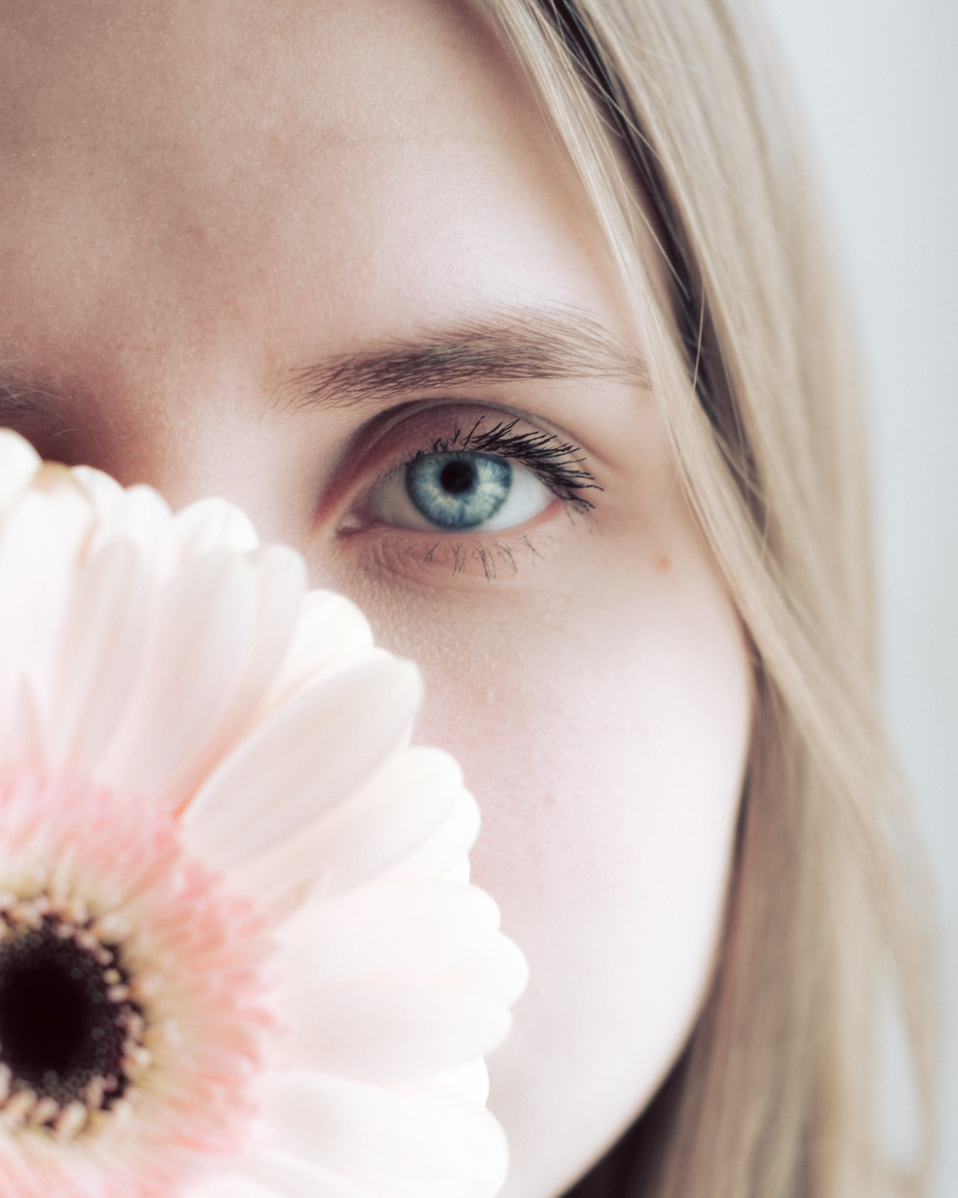 Нюта. Съёмка в старой квартире