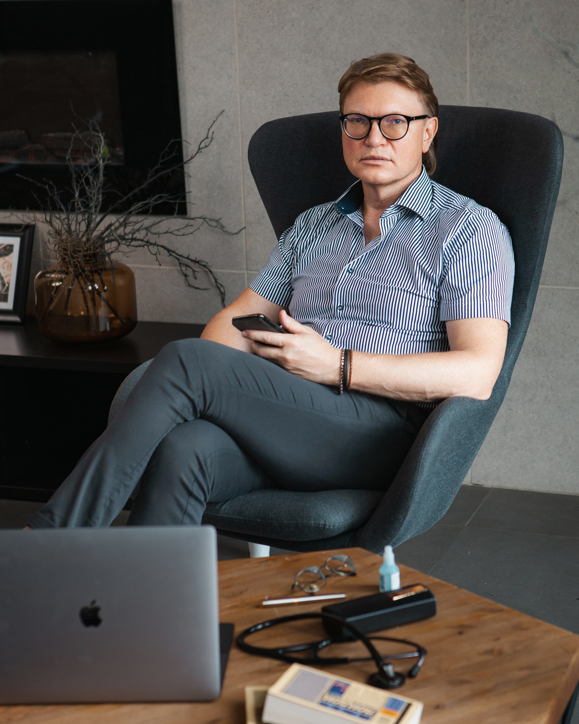 СONTENT SHOOTING FOR A CARDIAC SURGEON