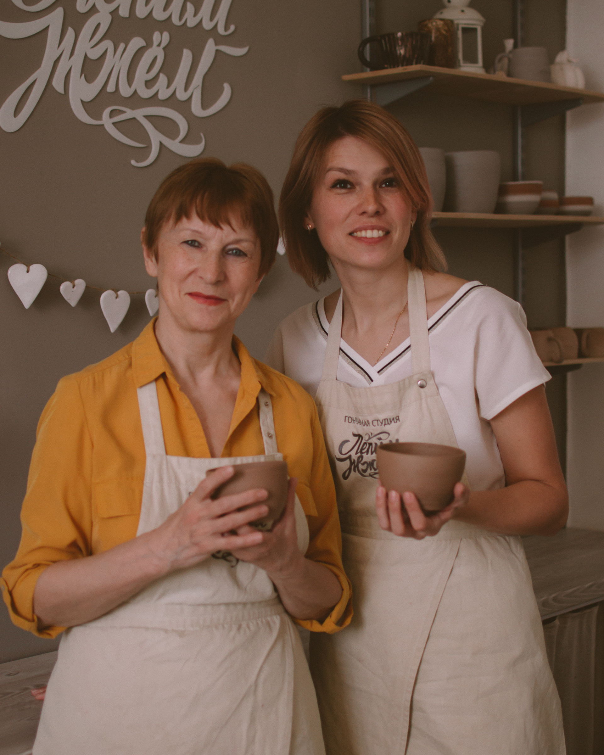 В гончарной мастерской