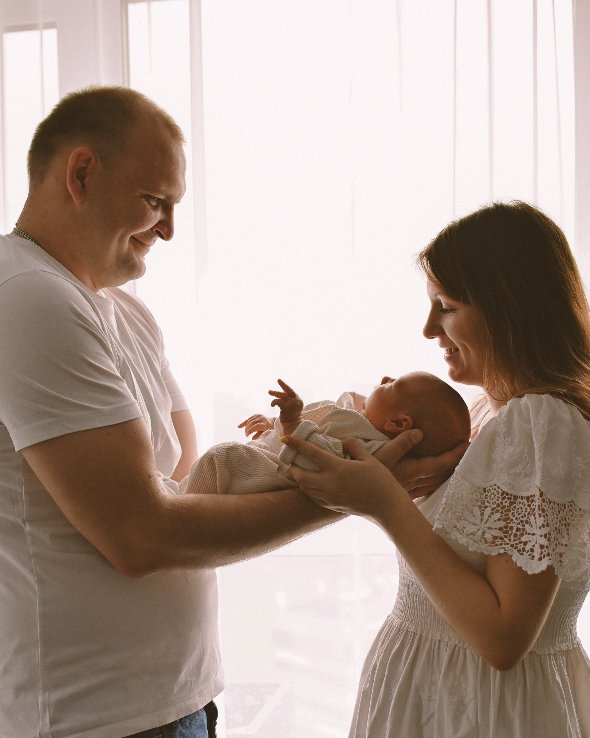 Оля, Артём, Лёня. Домашняя съёмка с малышом