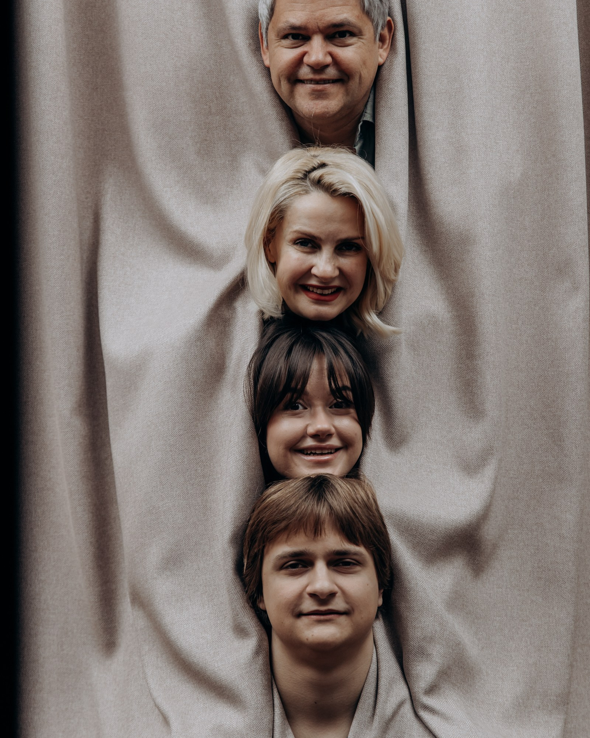 Дети и семьи.