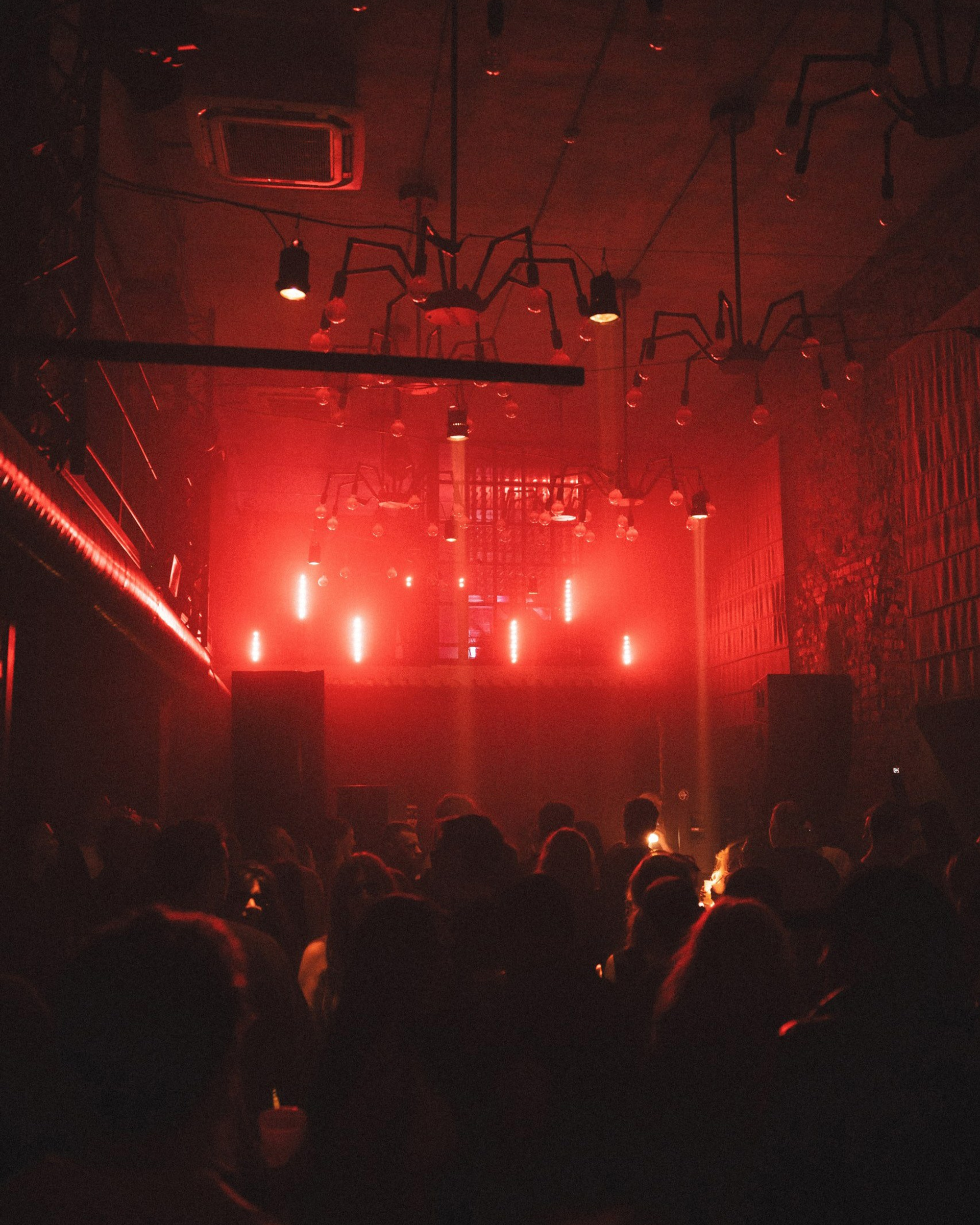 REVOLD RAVE TEATRO