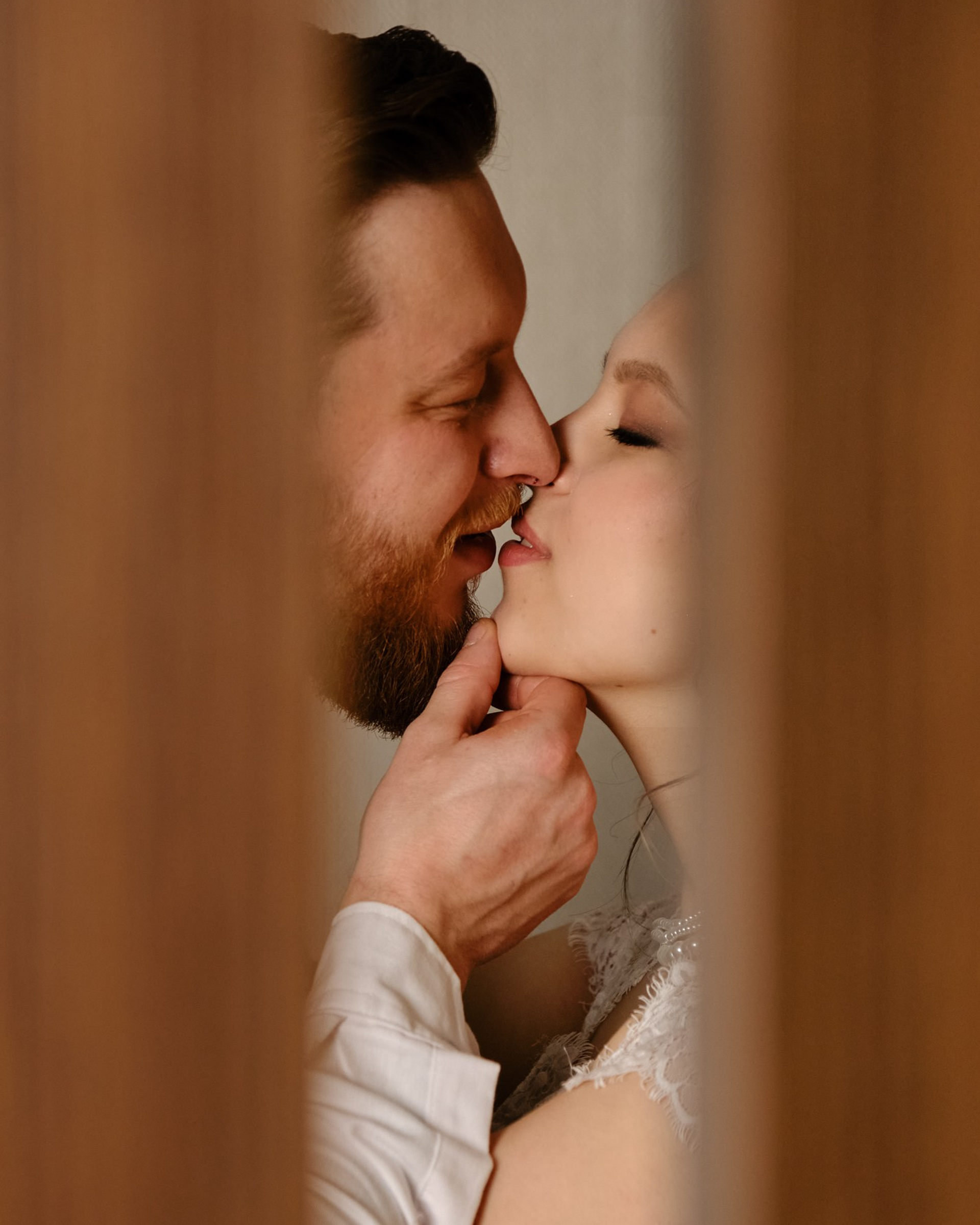 Замечательная, чудесная фотосессия в гостинице «Глазов» для Алексея и Ольги