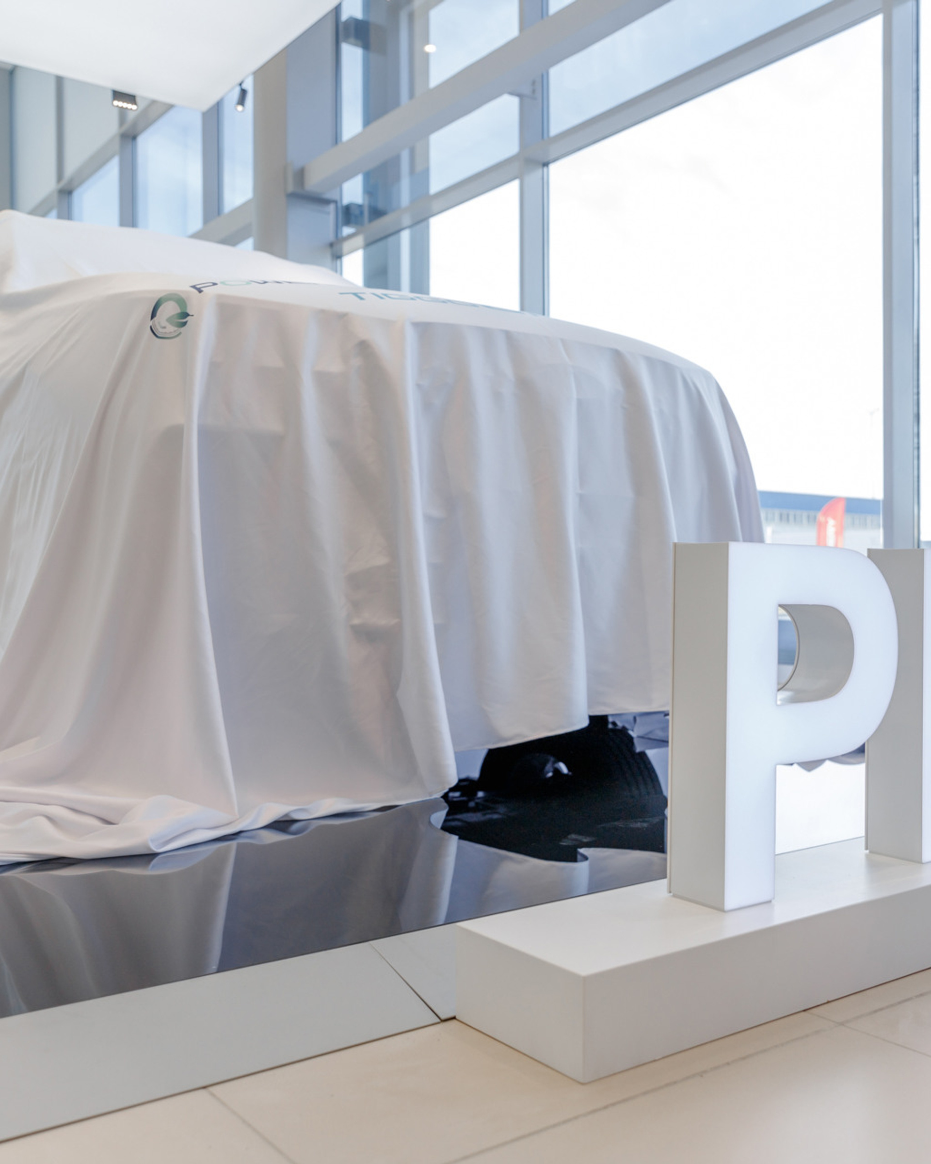 Закрытая презентация CHERY TIGGO 8 PRO e+