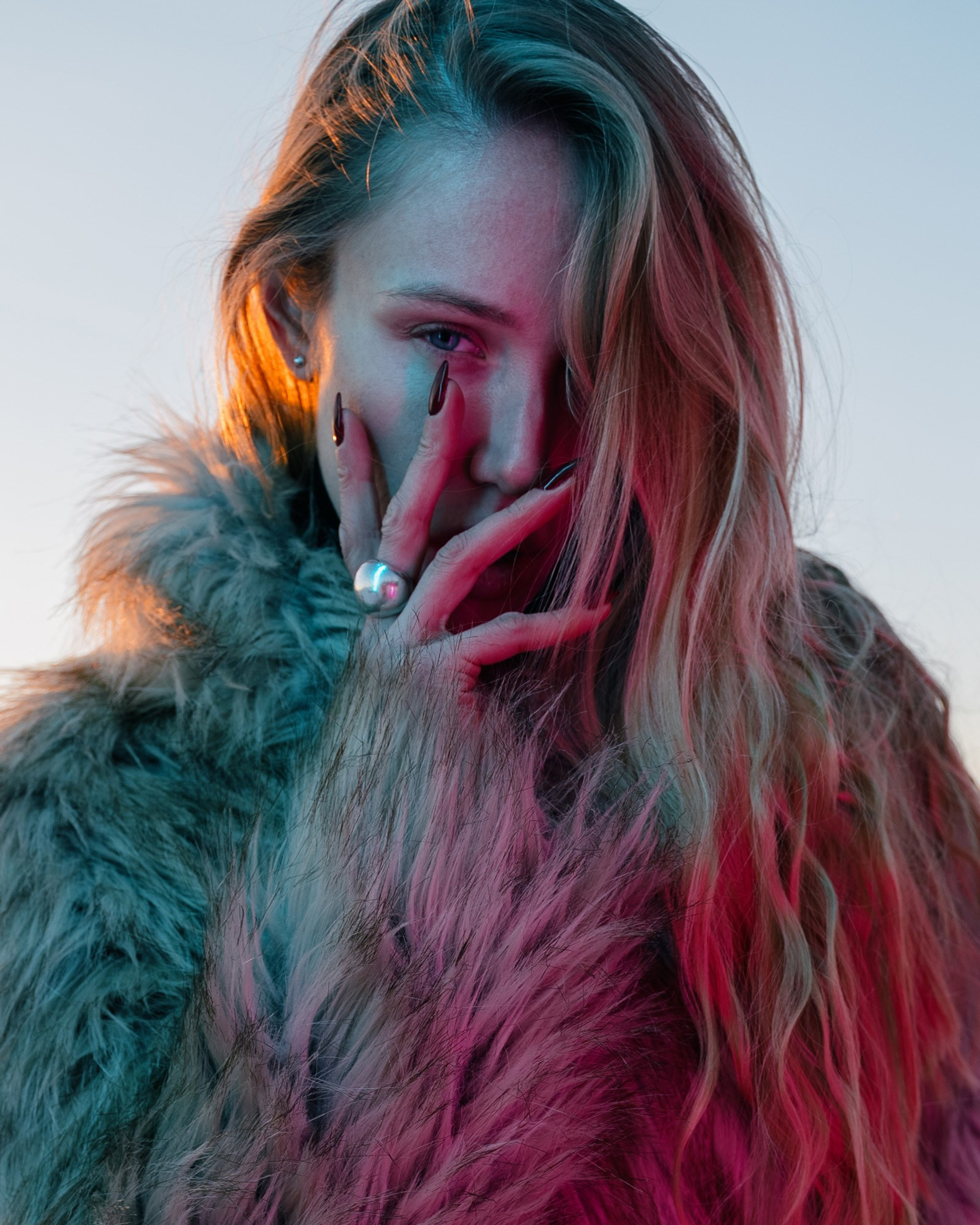 Темный вкус неона