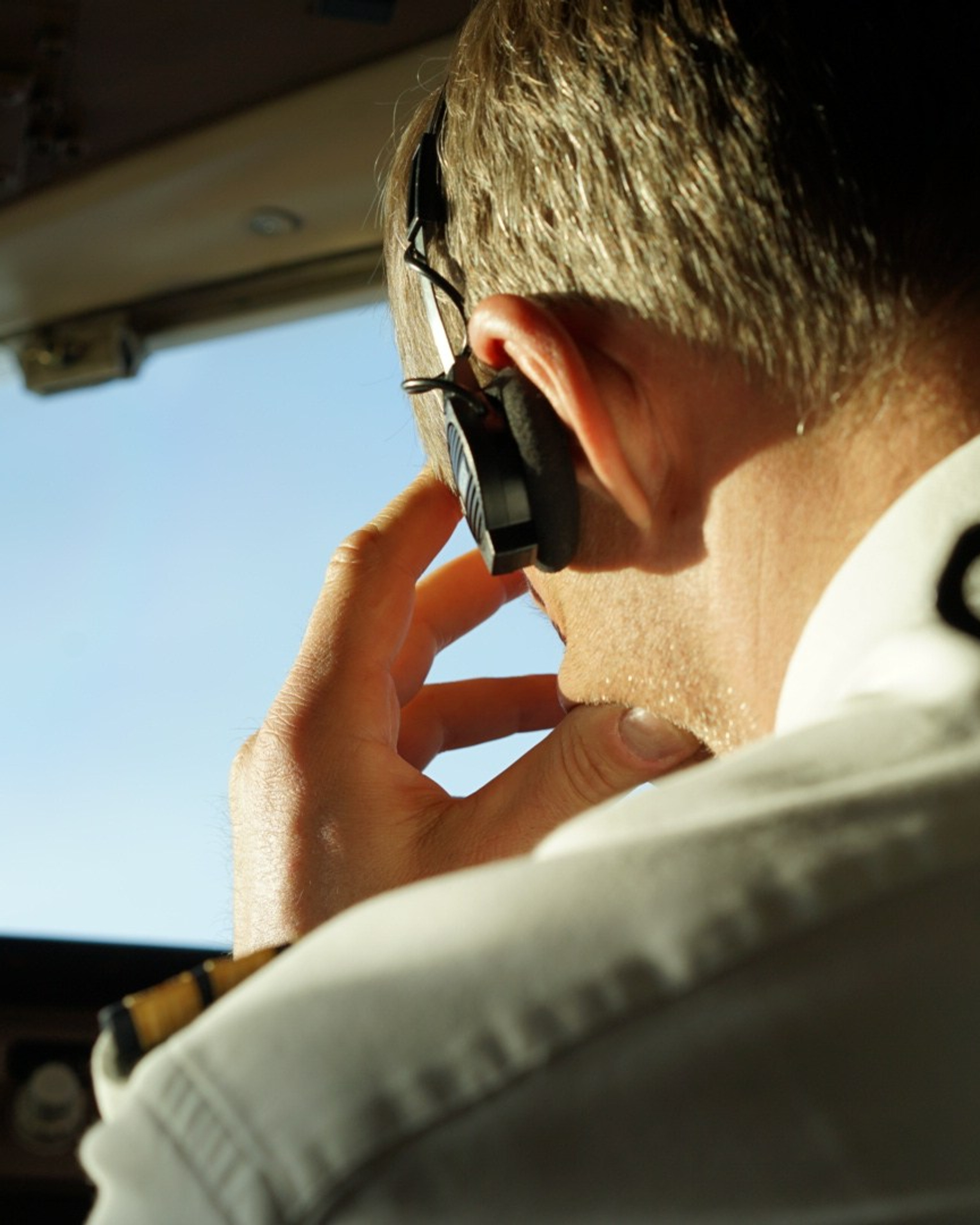 Мужская фотосессия пилоты самолета