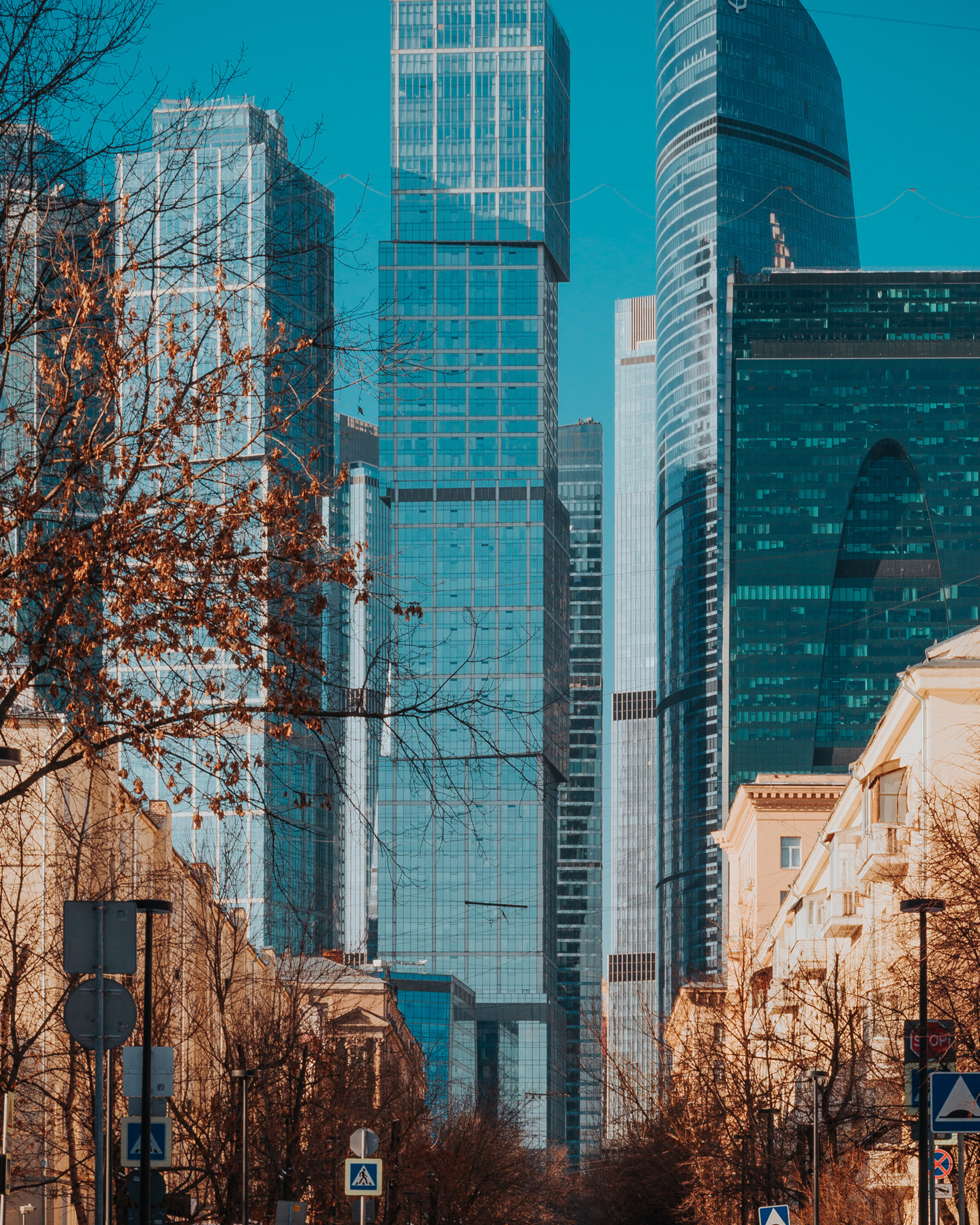 KUTUZOV AVENUE / КУТУЗОВСКИЙ ПРОСПЕКТ