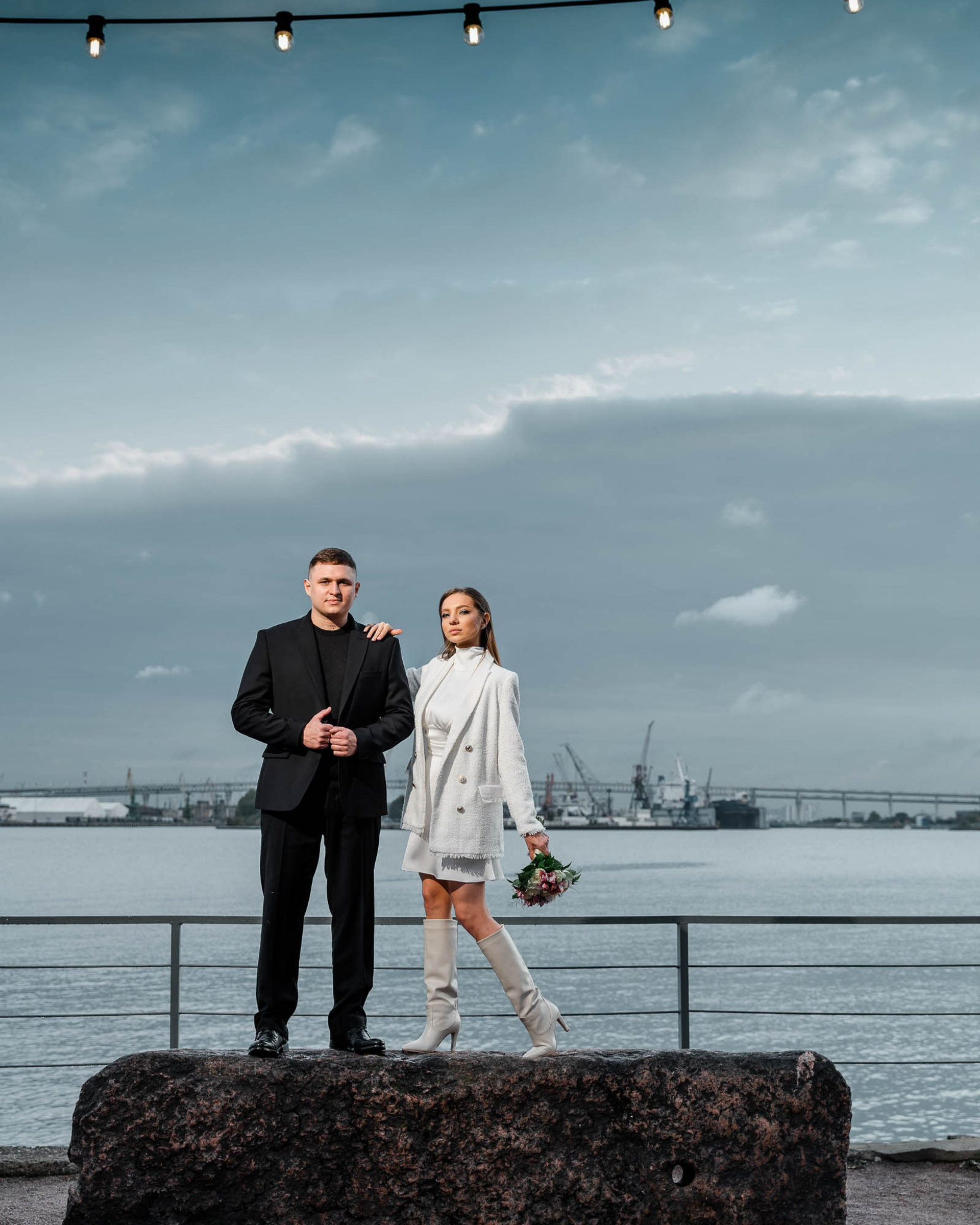 Свадебная съемка в&nbsp;фотостудии и&nbsp;Севкабеле