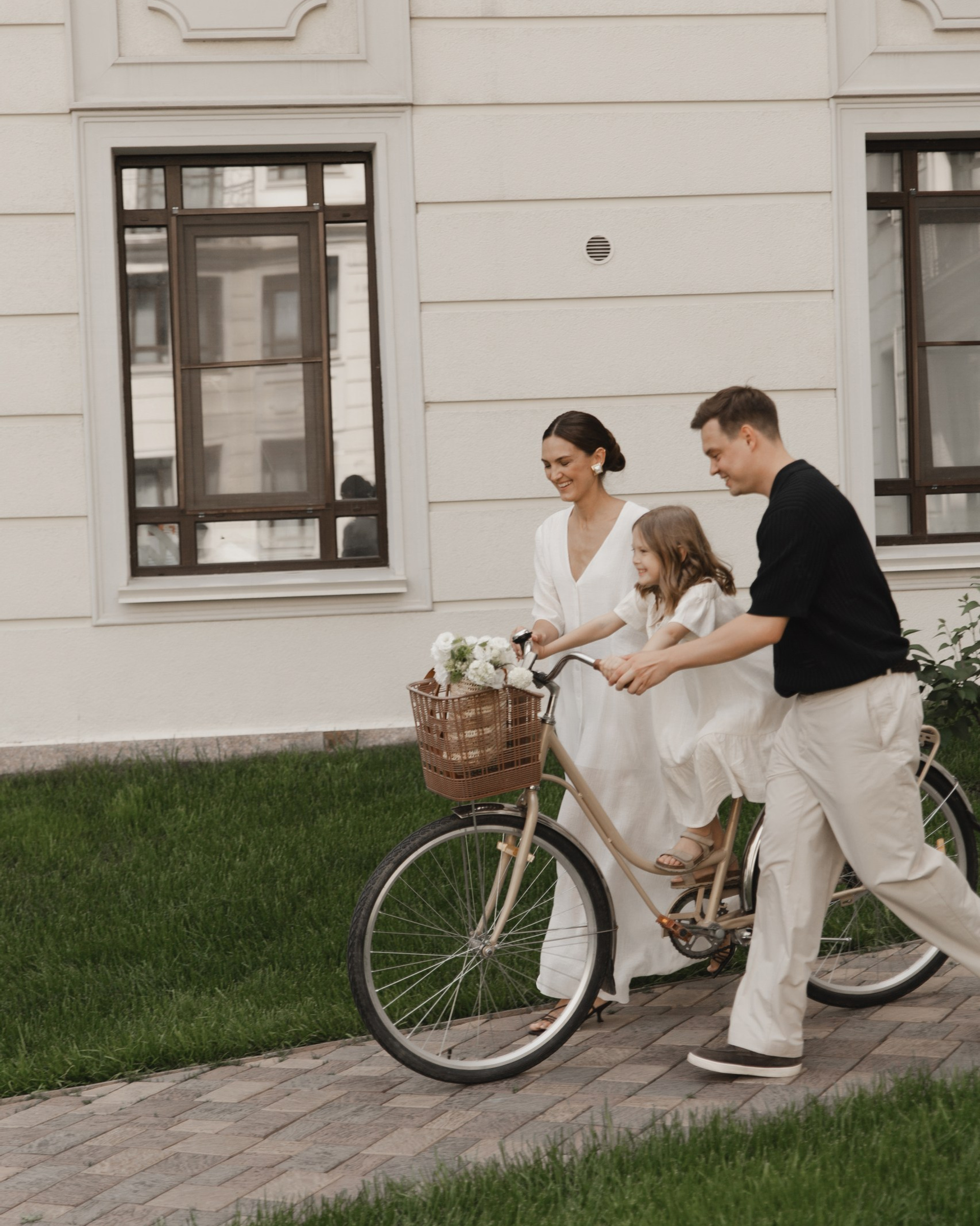 Элла и семья