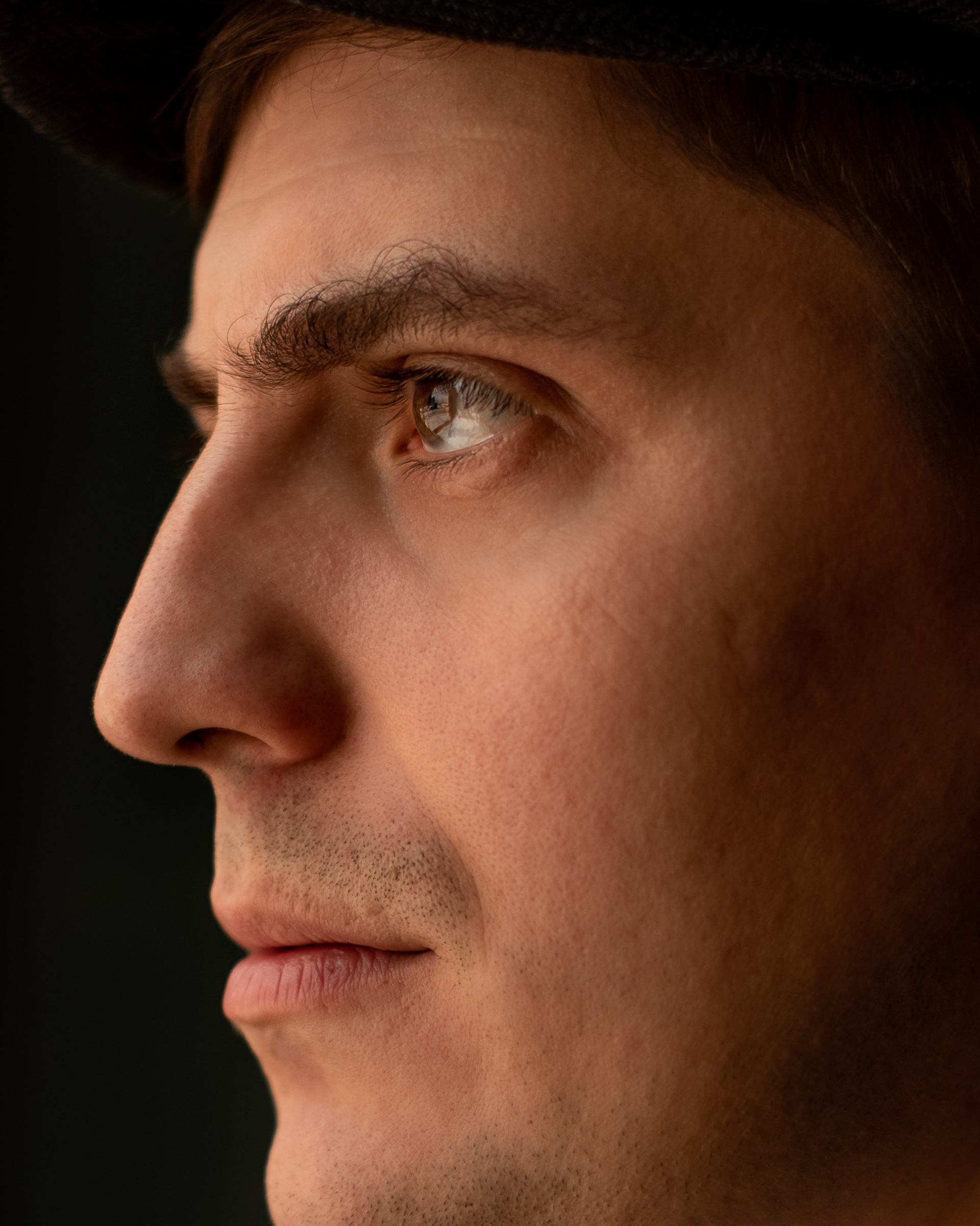 Андрей — съёмка по мотивам известной криминальной саги «Острые козырьки».