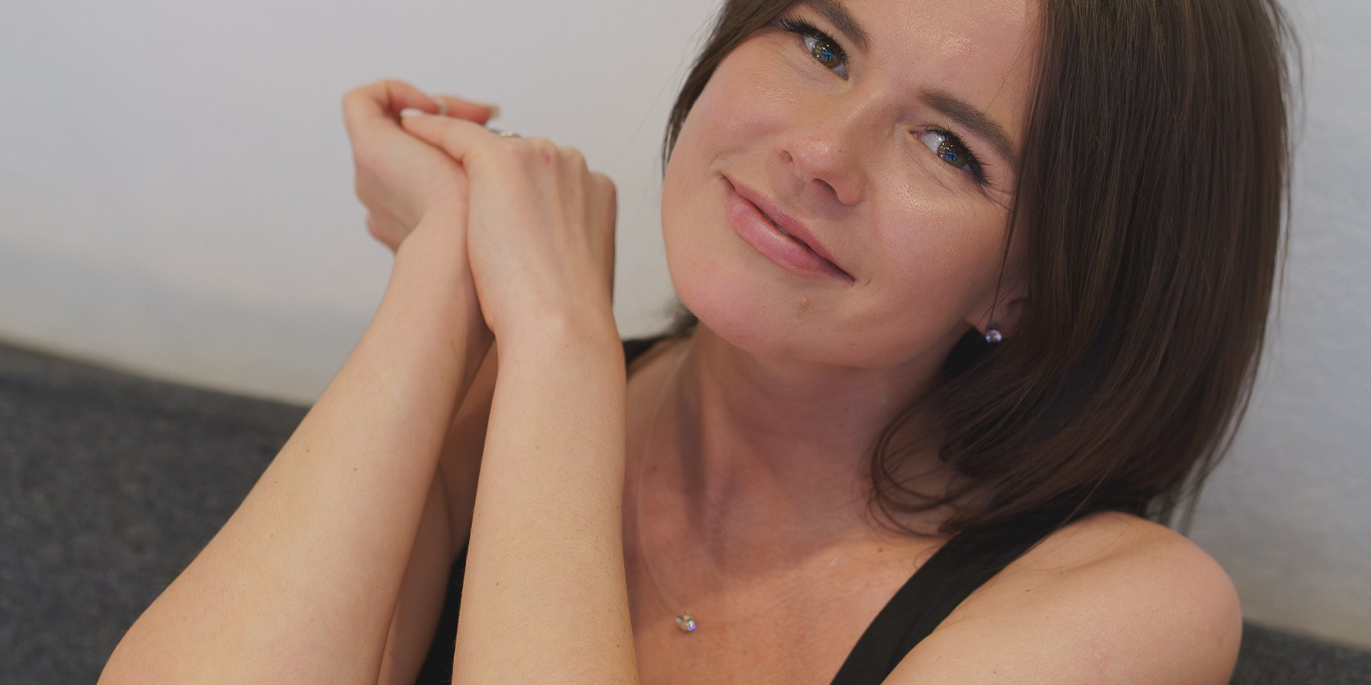 Фотосъемка для блогера. На диване