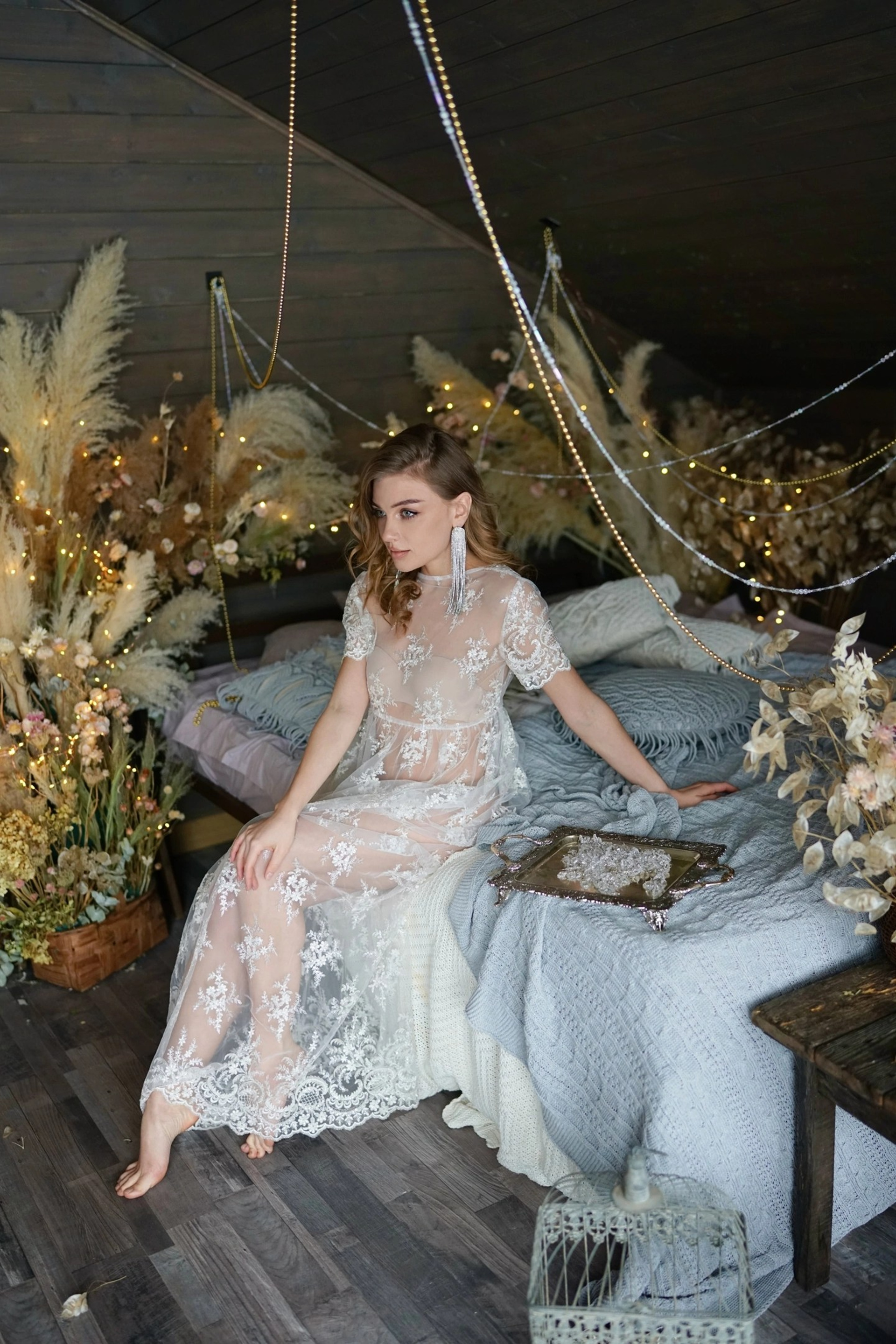 Каталог моделей девушек, женщин для маркетплейсов. Предметная фотостудия AURA